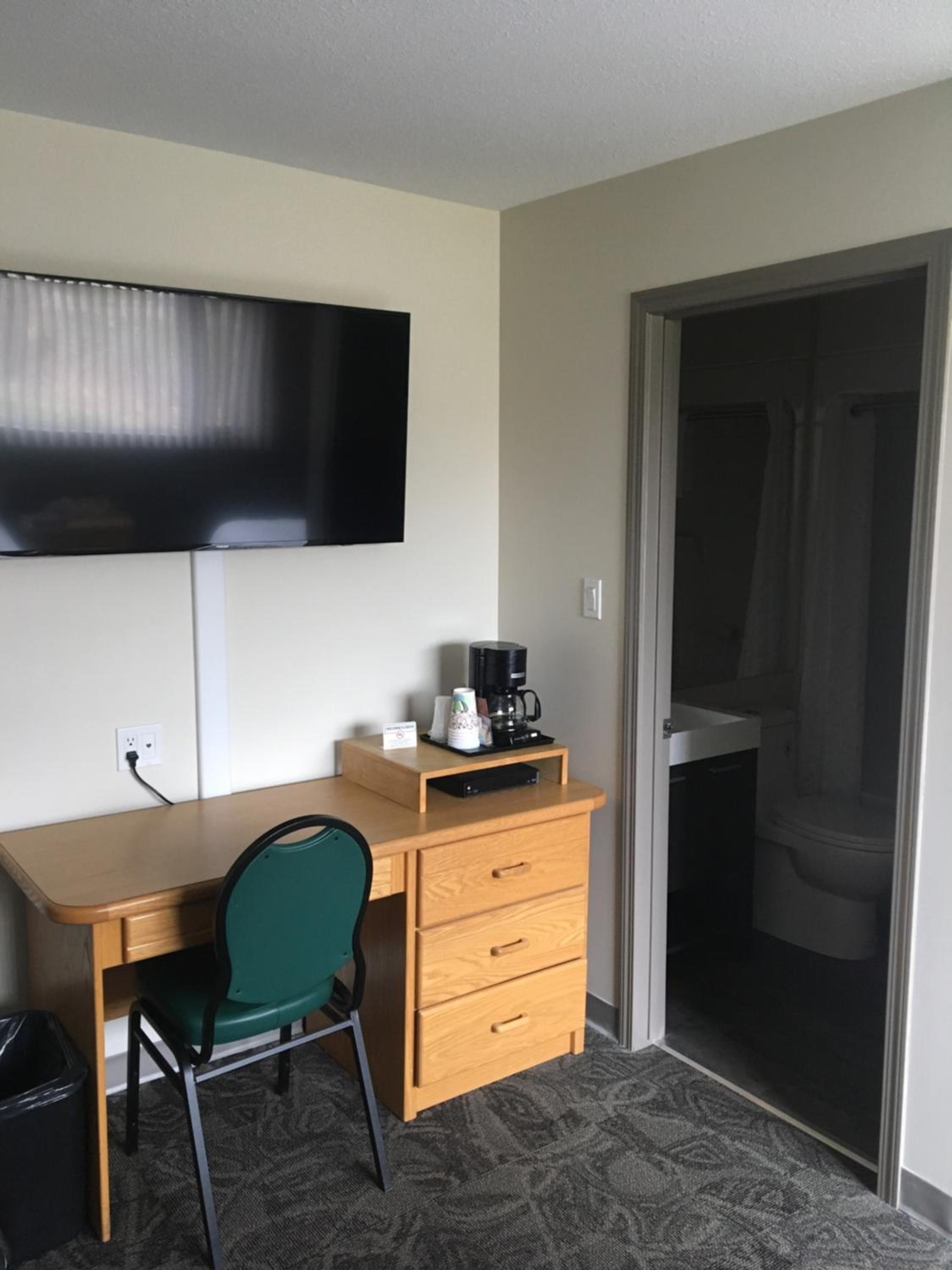 Superior Queen Room with Two Queen Beds photo 1