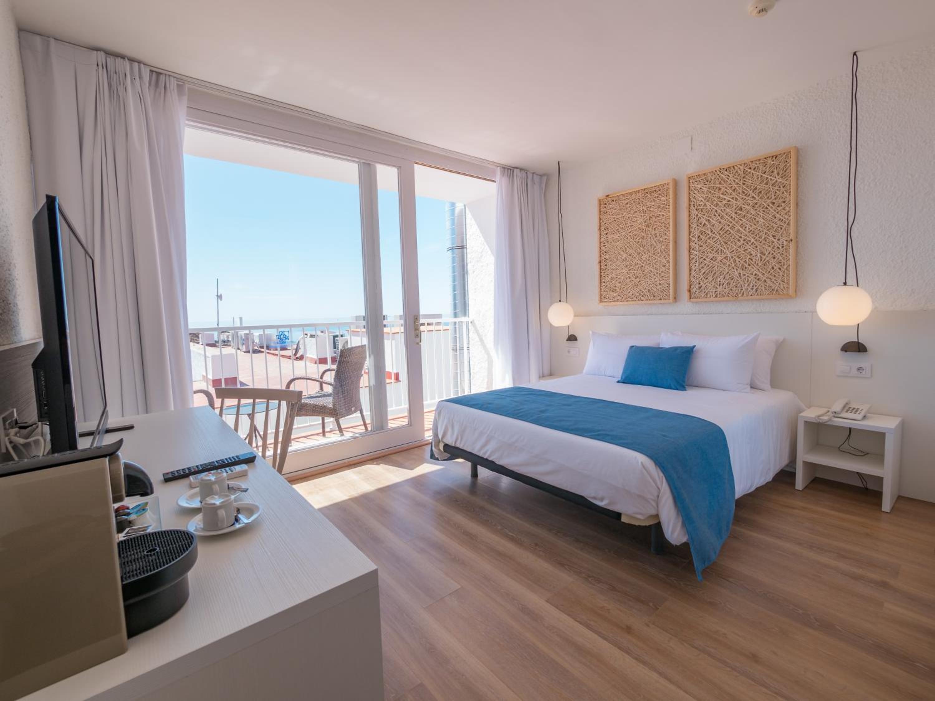 Habitación Doble Premium con Vista Parcial al Mar