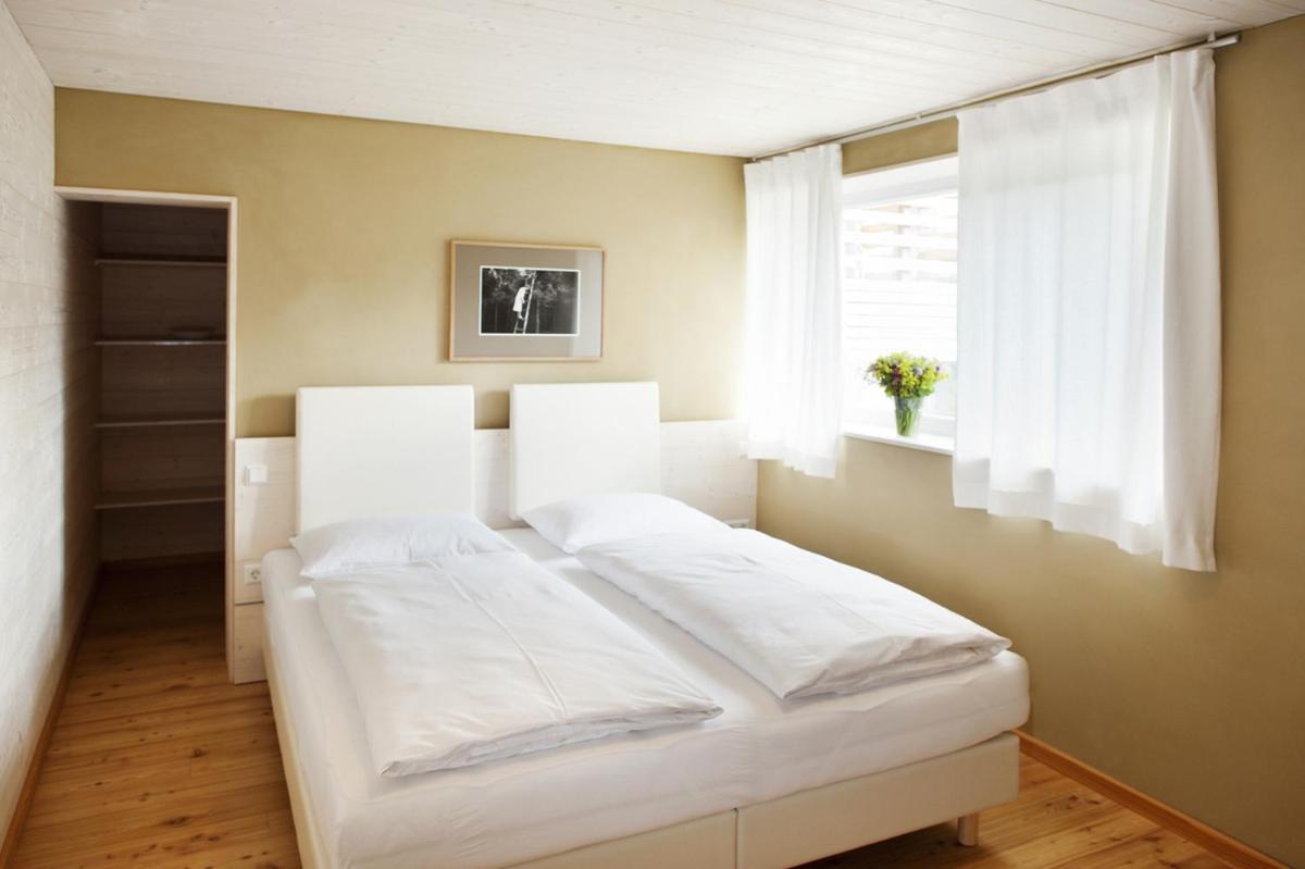 Two-Bedroom Apartment (2-7 Adults) 