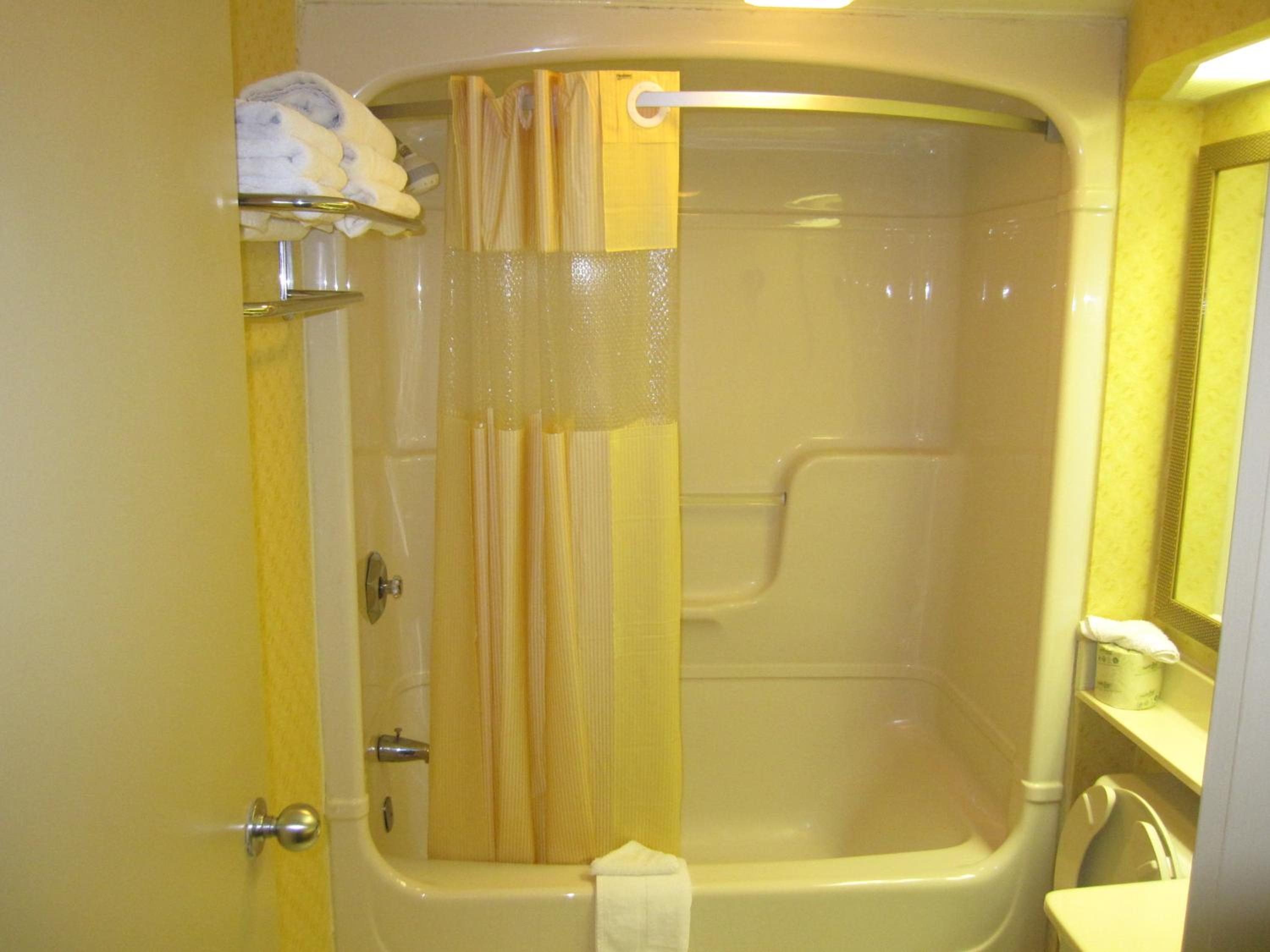 Studio Suite with Two Double Beds - Non-Smoking - Photo 4
