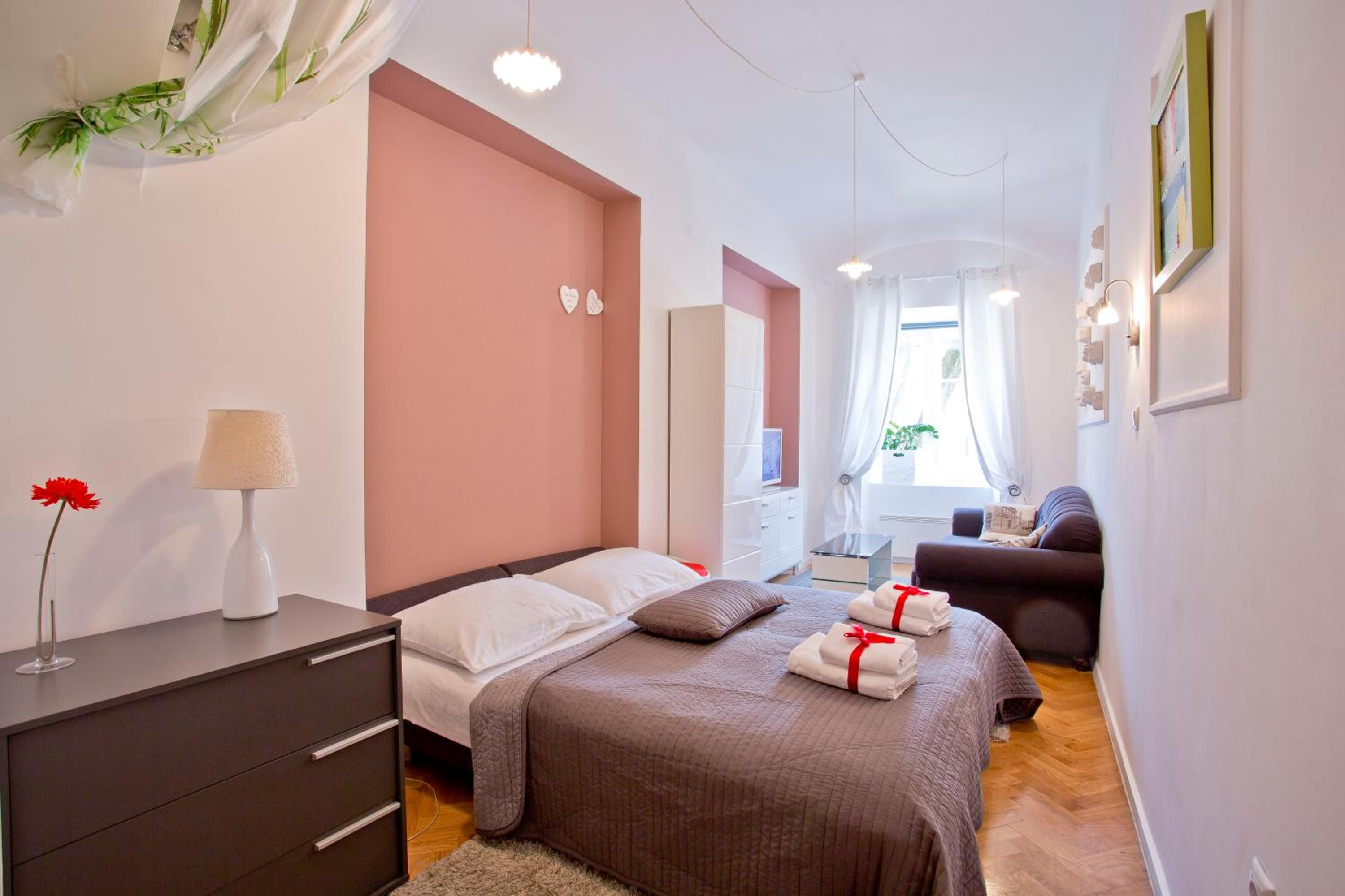 Standard Double Room - Photo 3