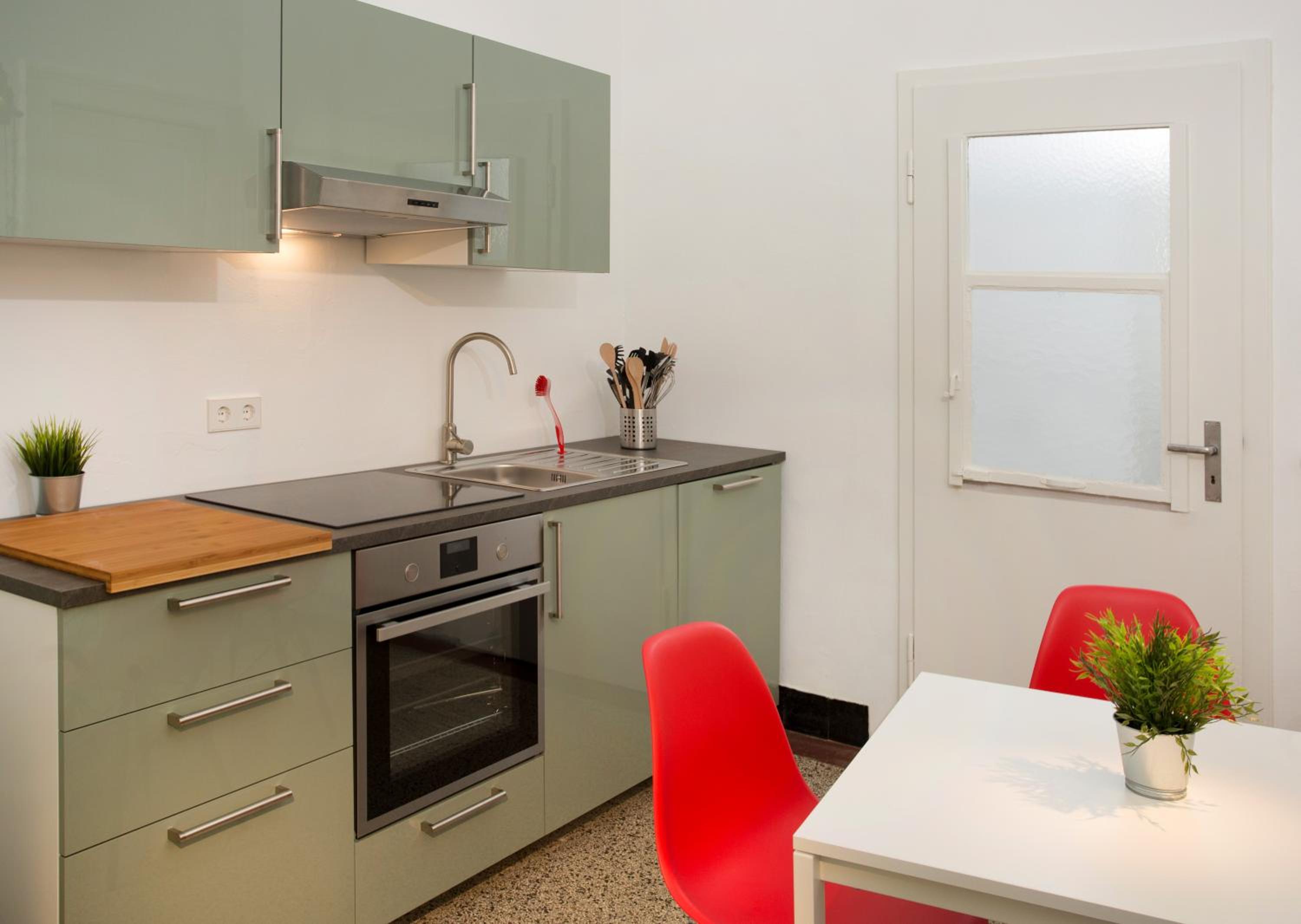 Apartment - Ground Floor photo 2