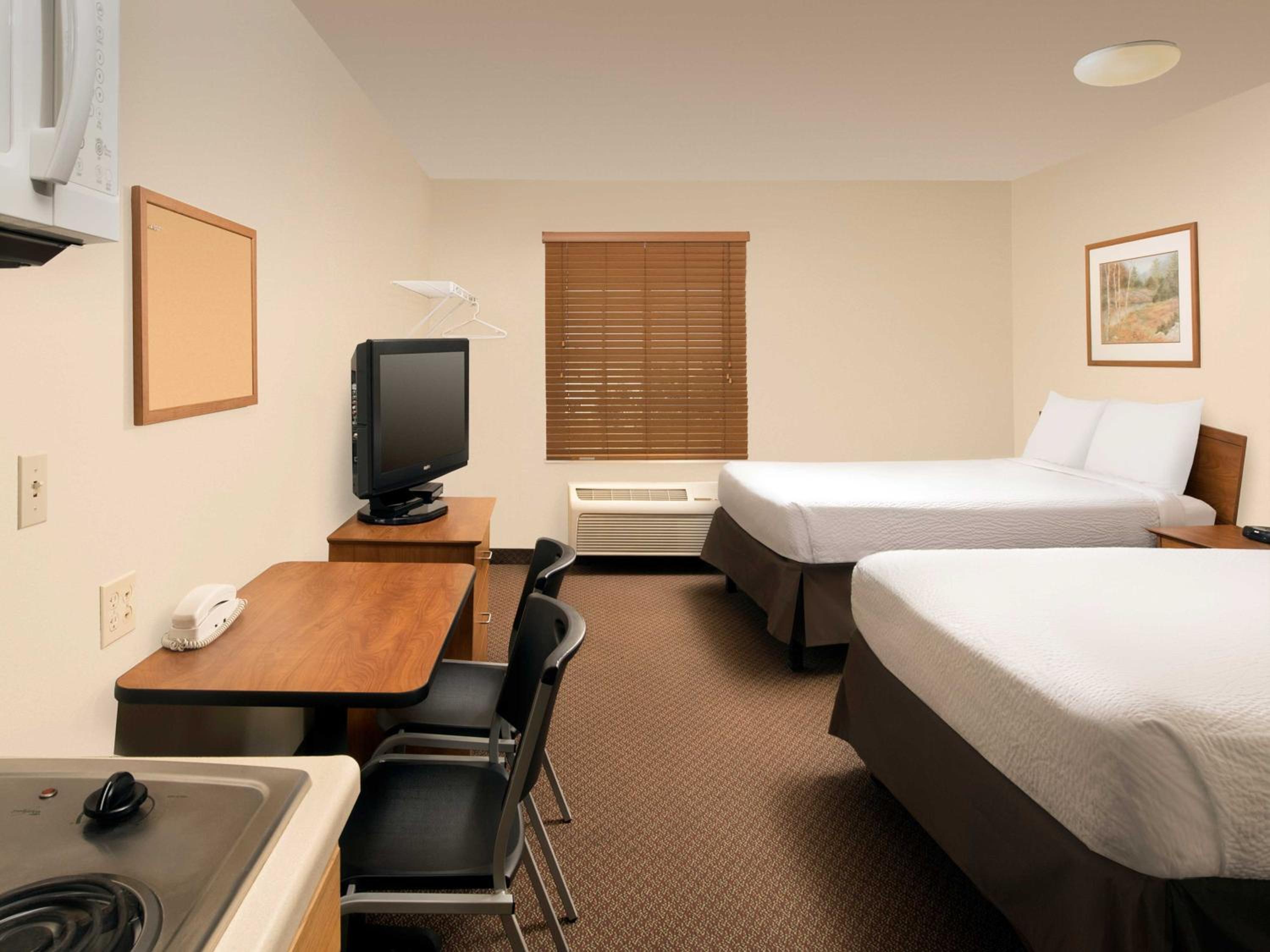 Double Room with Two Double Beds - Smoking photo 1