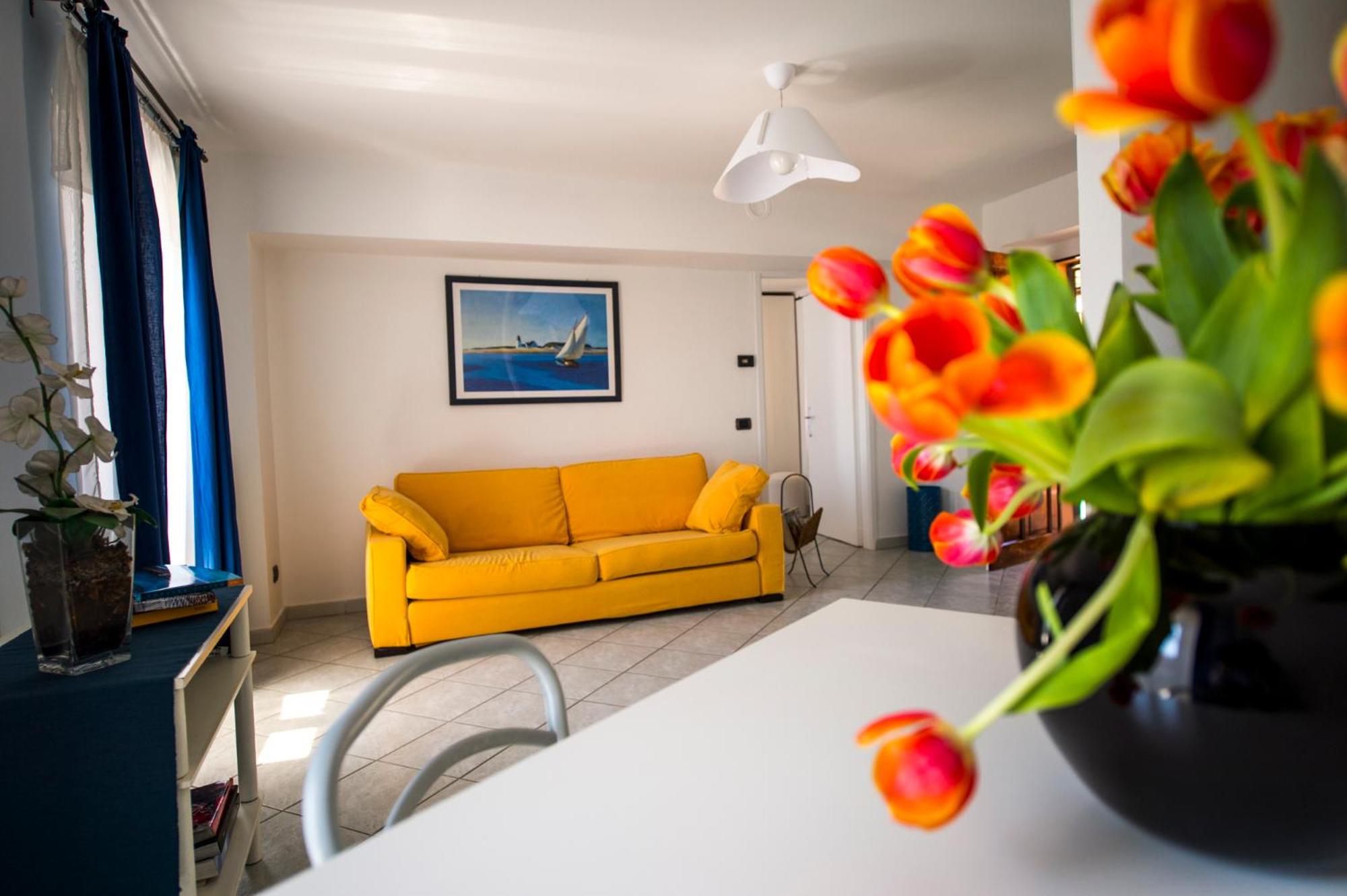 Apartment with Terrace - Photo 1