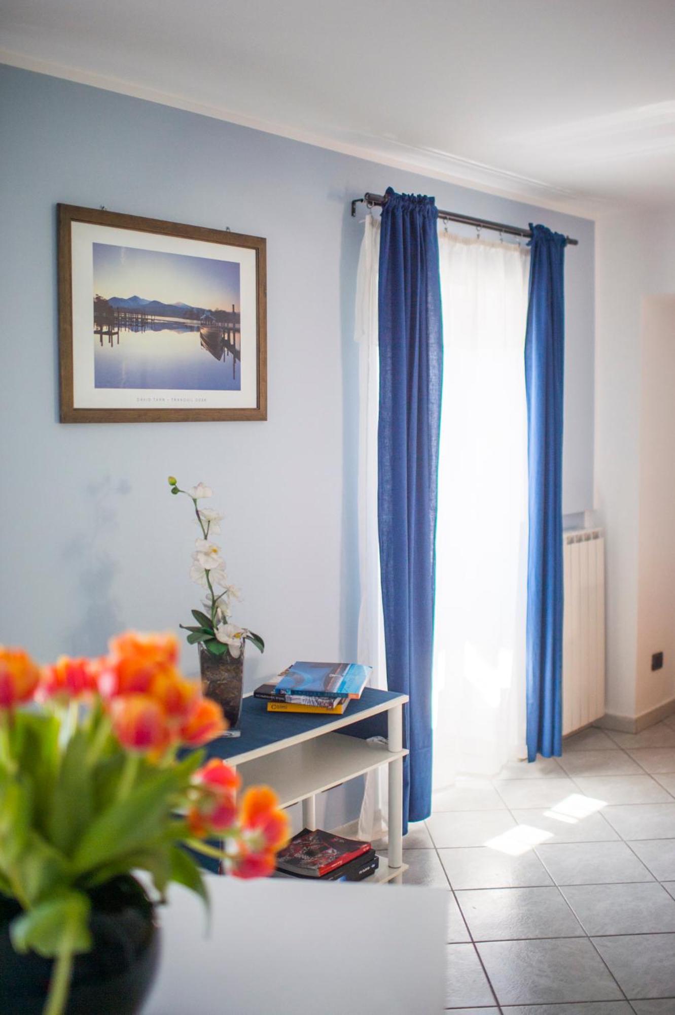 Apartment with Terrace - Photo 17