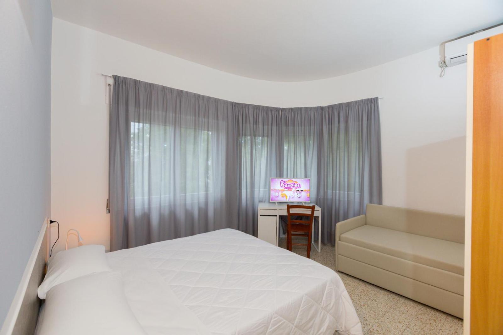 Quadruple Room with Sea View photo 3