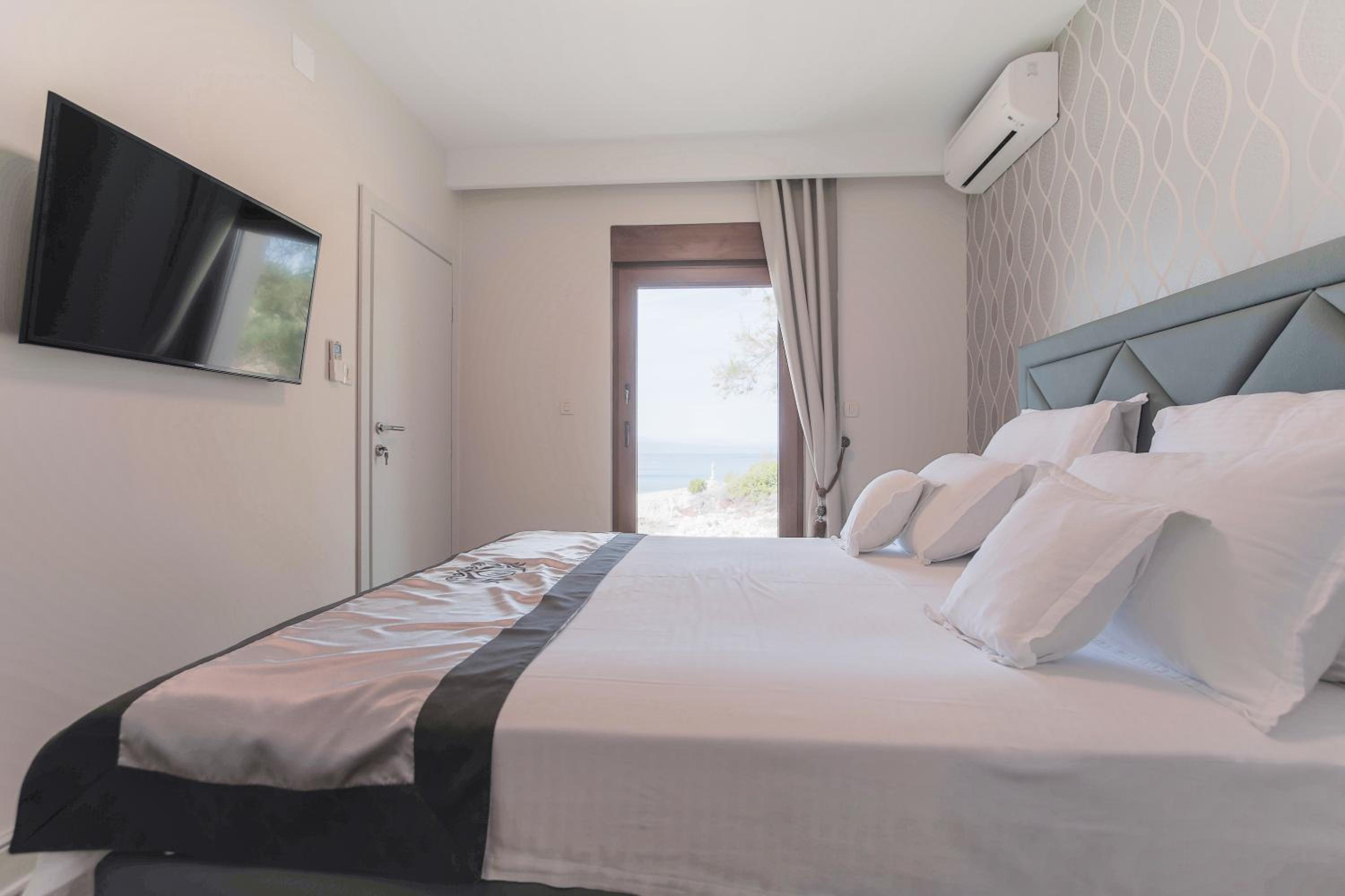 Villa - Beach Front photo 1