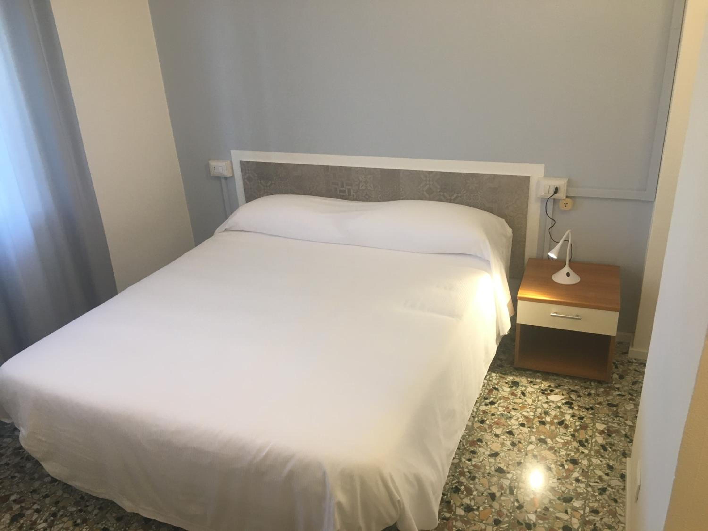 Double or Twin Room with Garden View photo 1