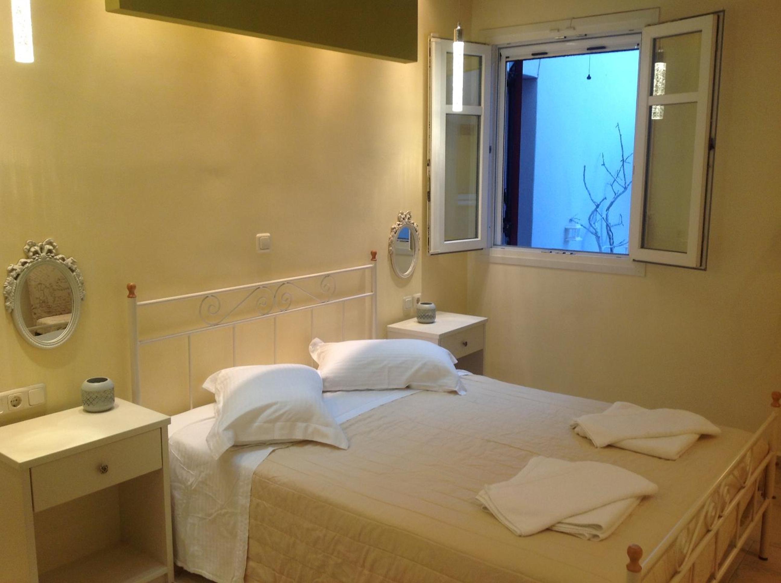 Studio Apartment - Photo 5