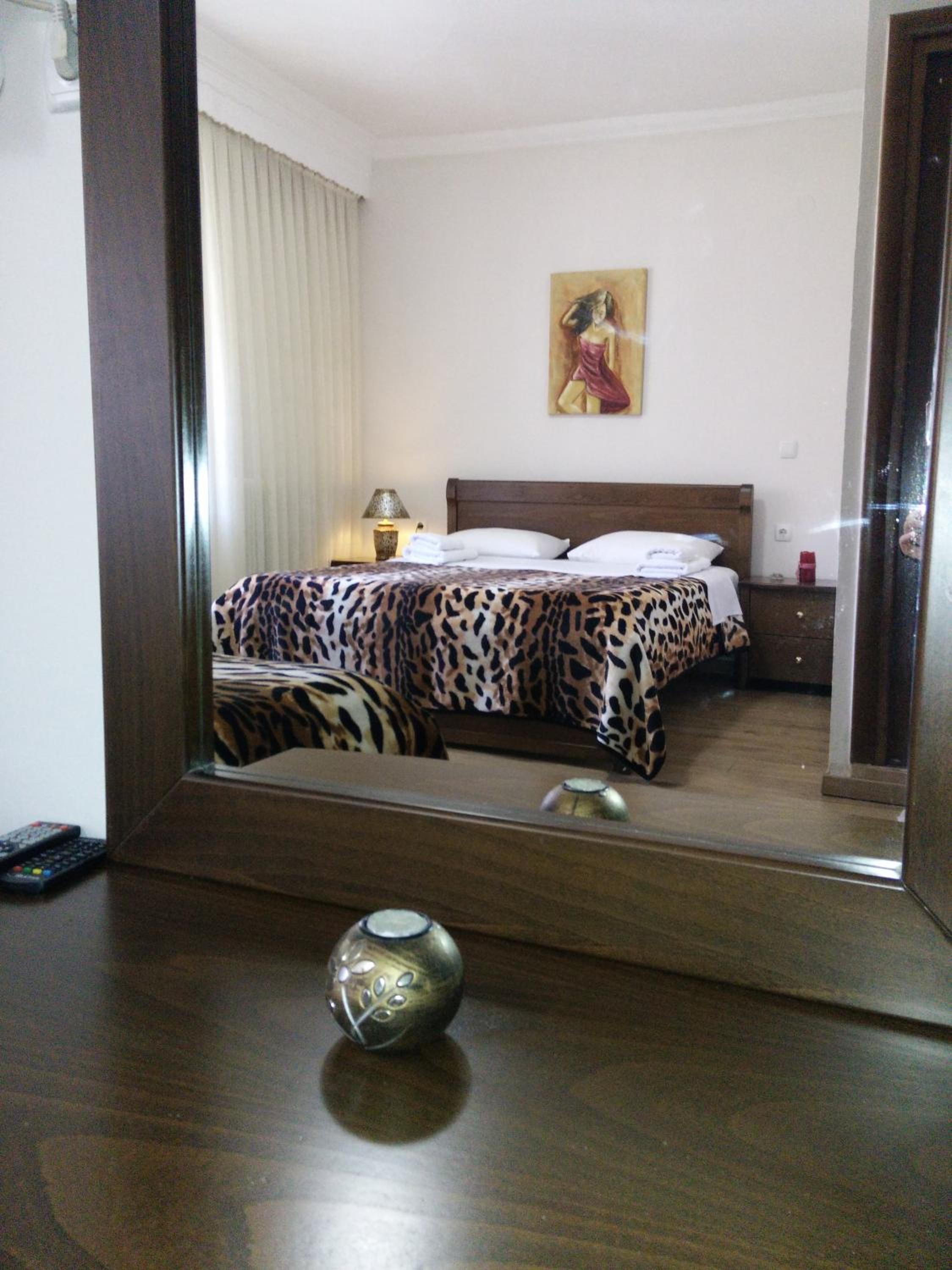 Quadruple Room with Private Bathroom photo 1