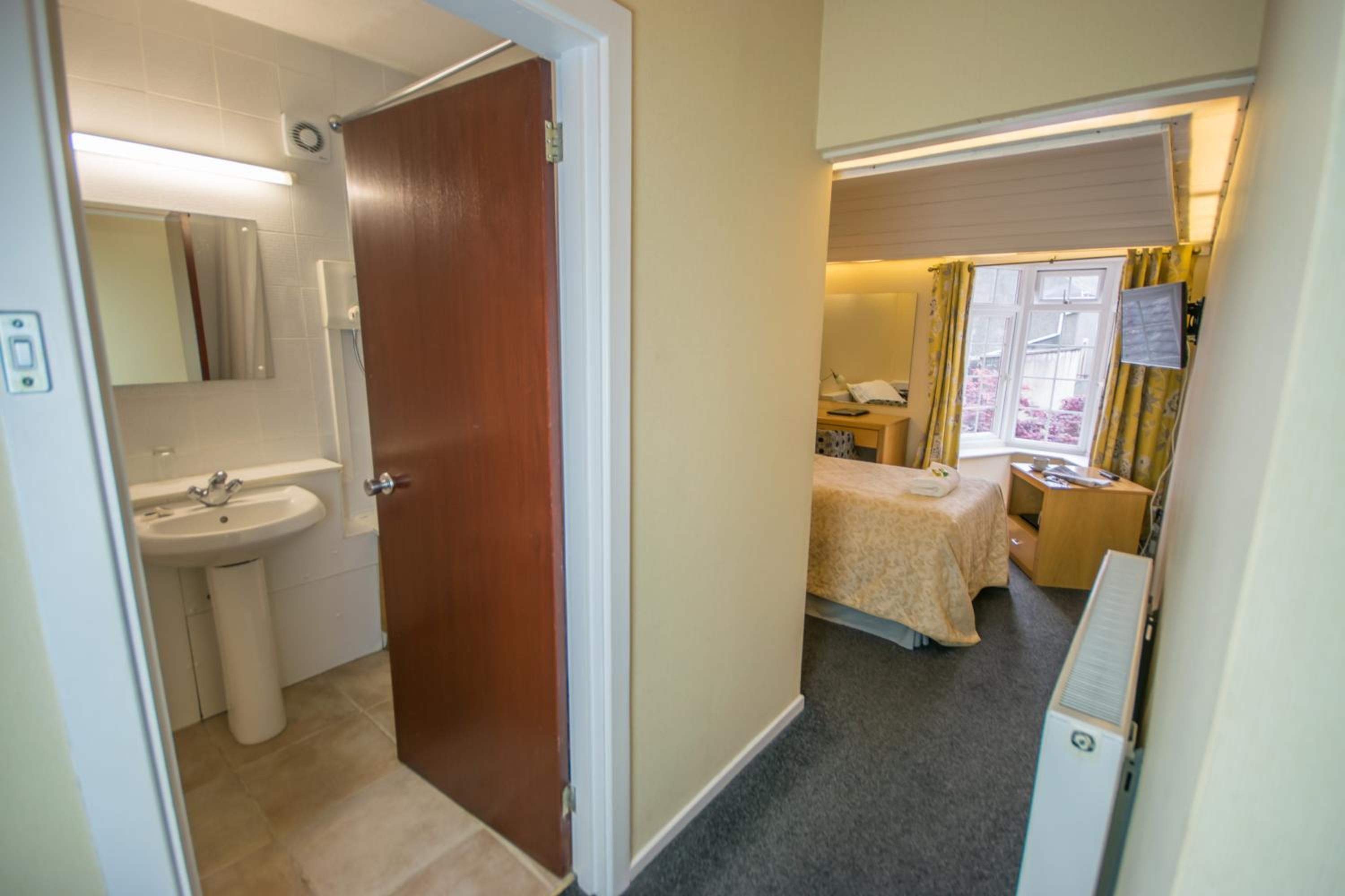 Standard Single Room photo 3