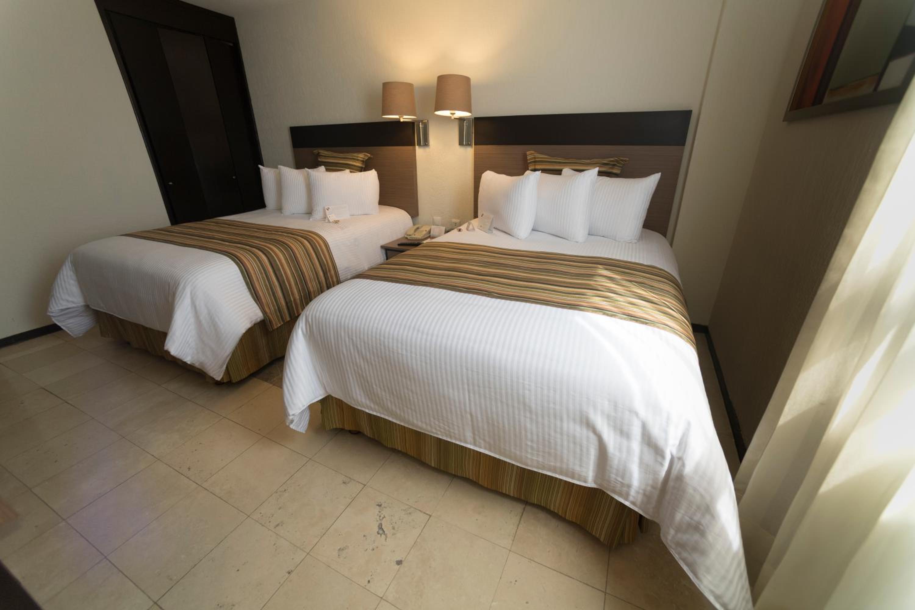 Double Room with Two Double Beds - Non-Smoking