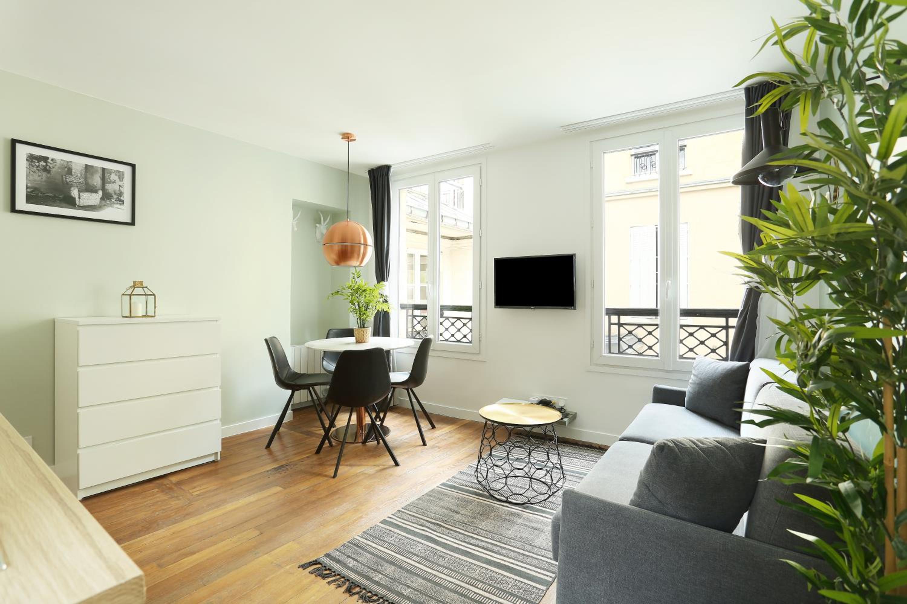 Apartment photo 3