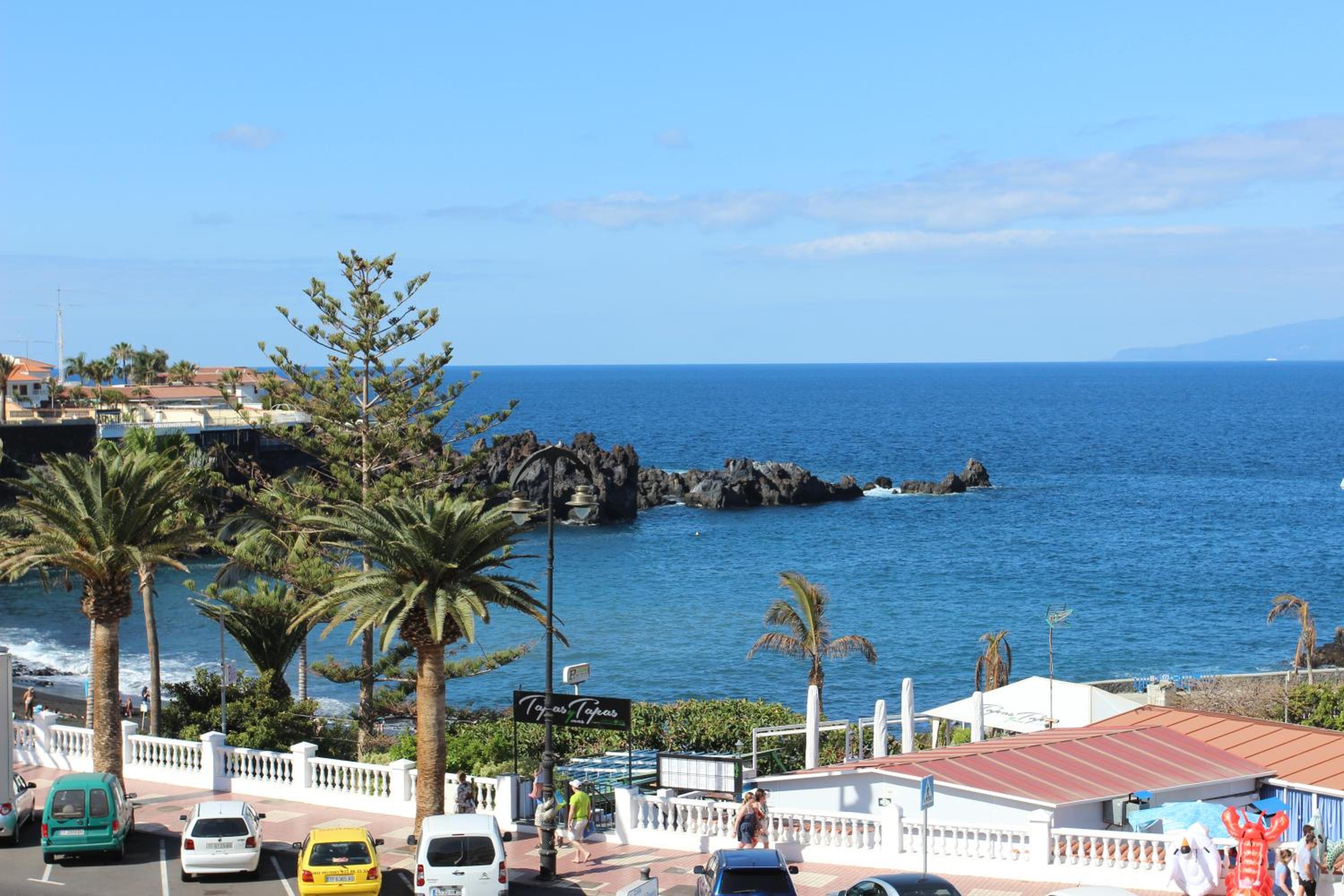 Apartment with Sea View thumbnail 5