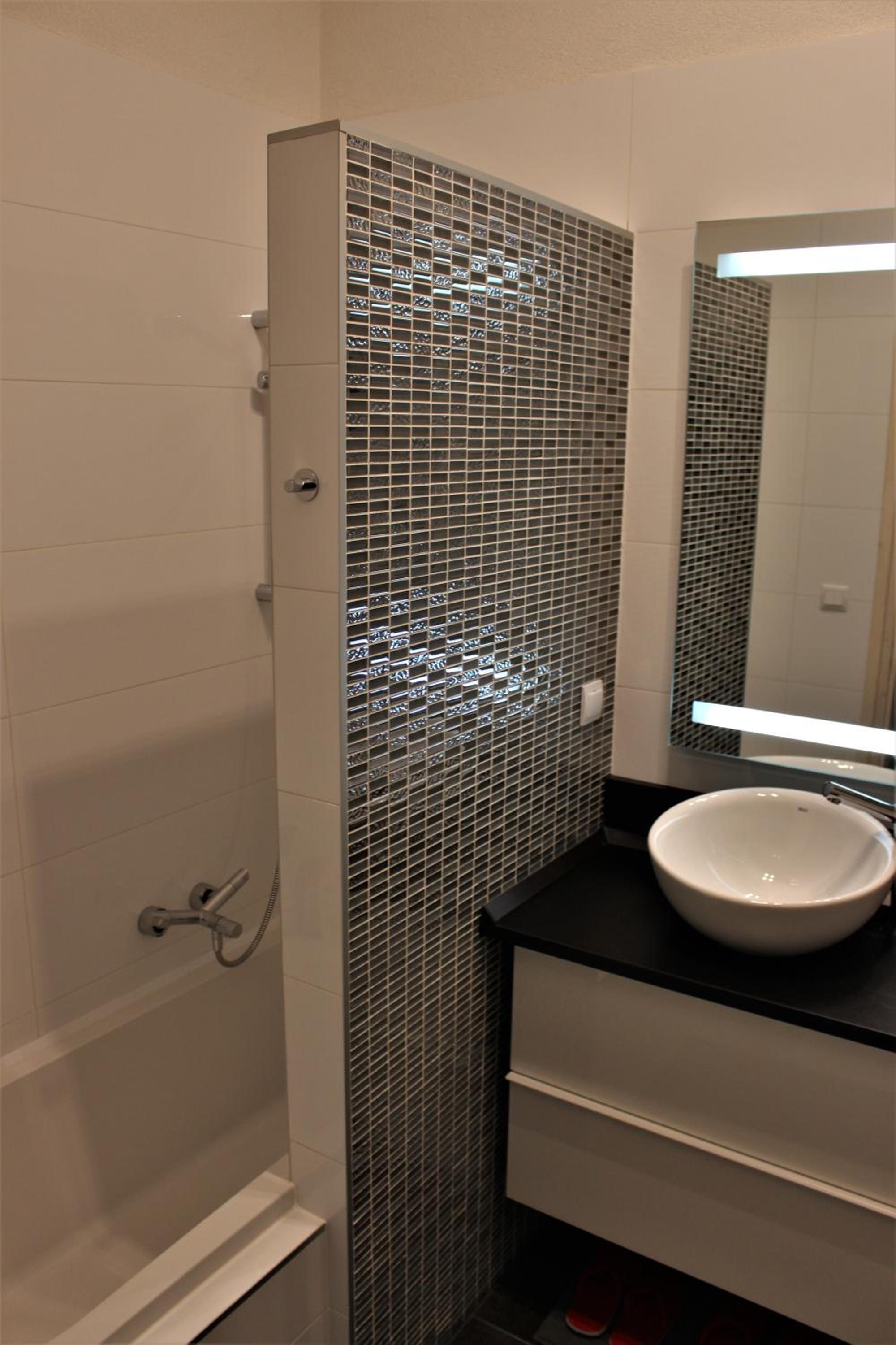 Studio Apartment - Photo 40