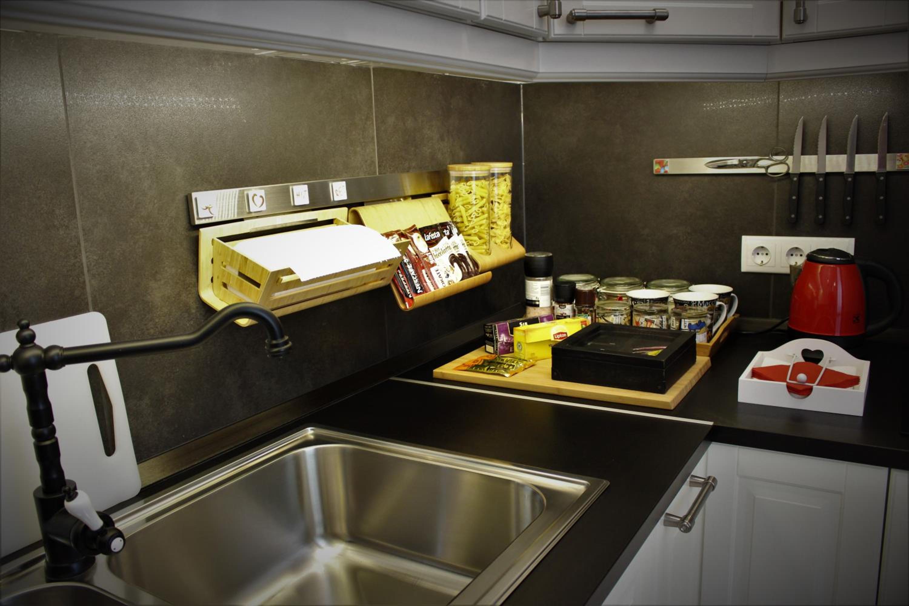 Studio Apartment - Photo 43