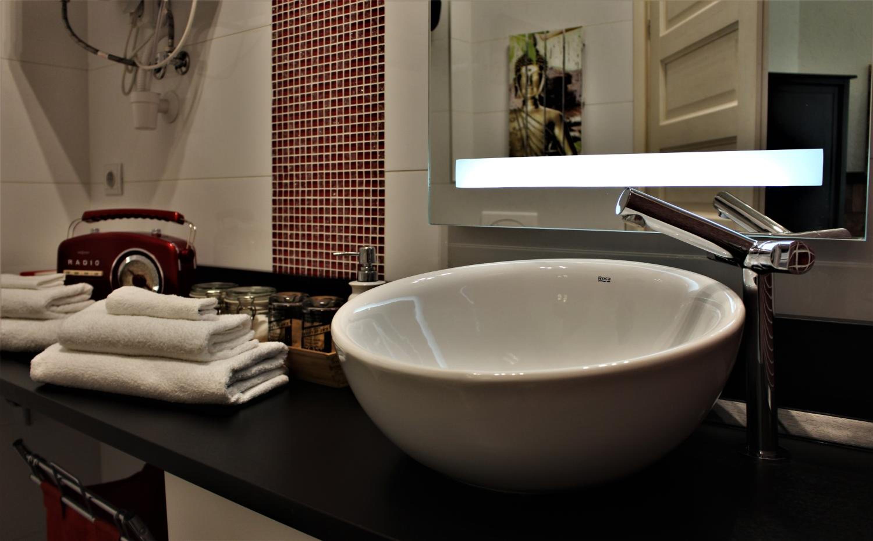 Studio Apartment - Photo 69
