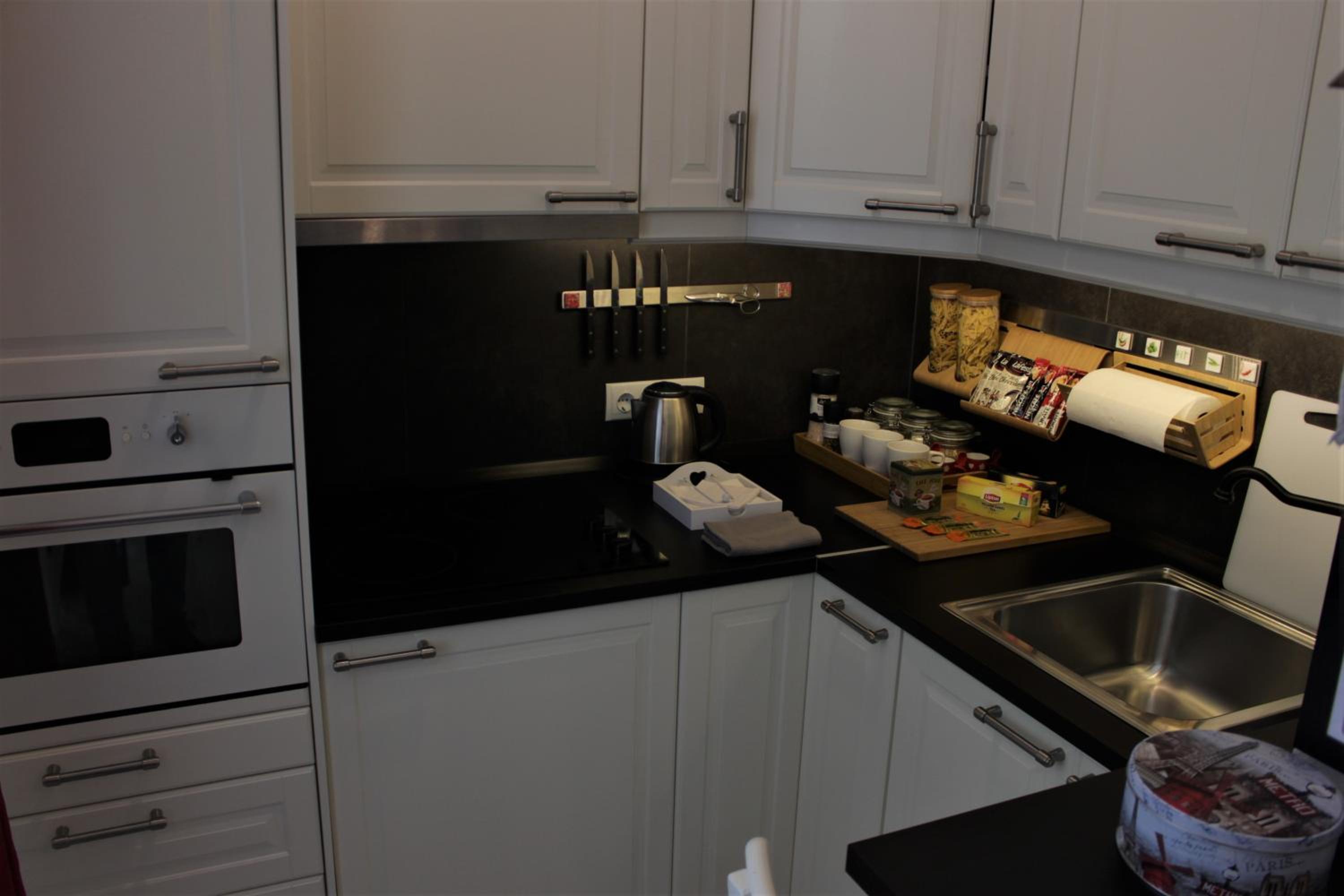 Studio Apartment - Photo 45