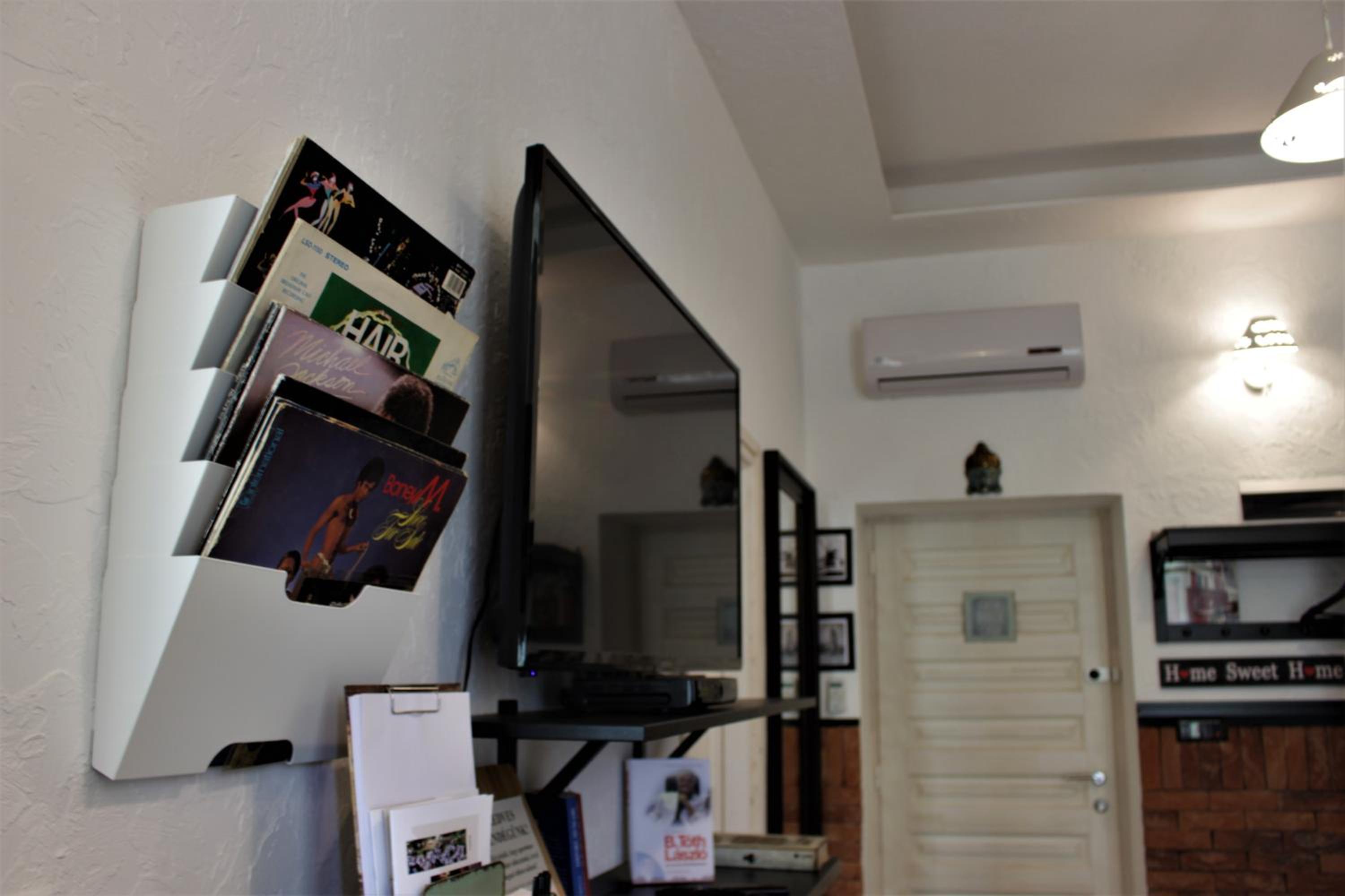 Studio Apartment - Photo 22