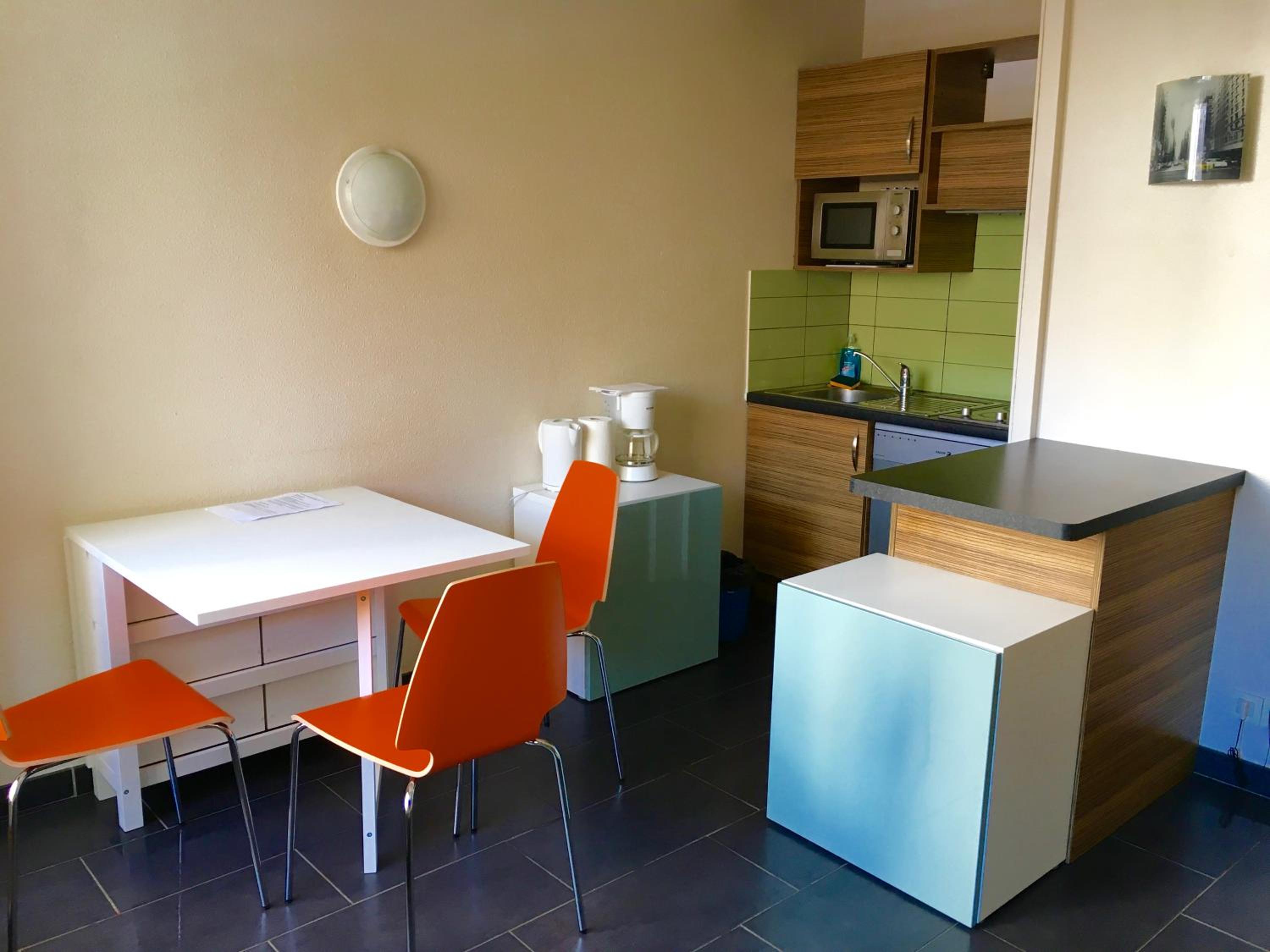 Studio Apartment
