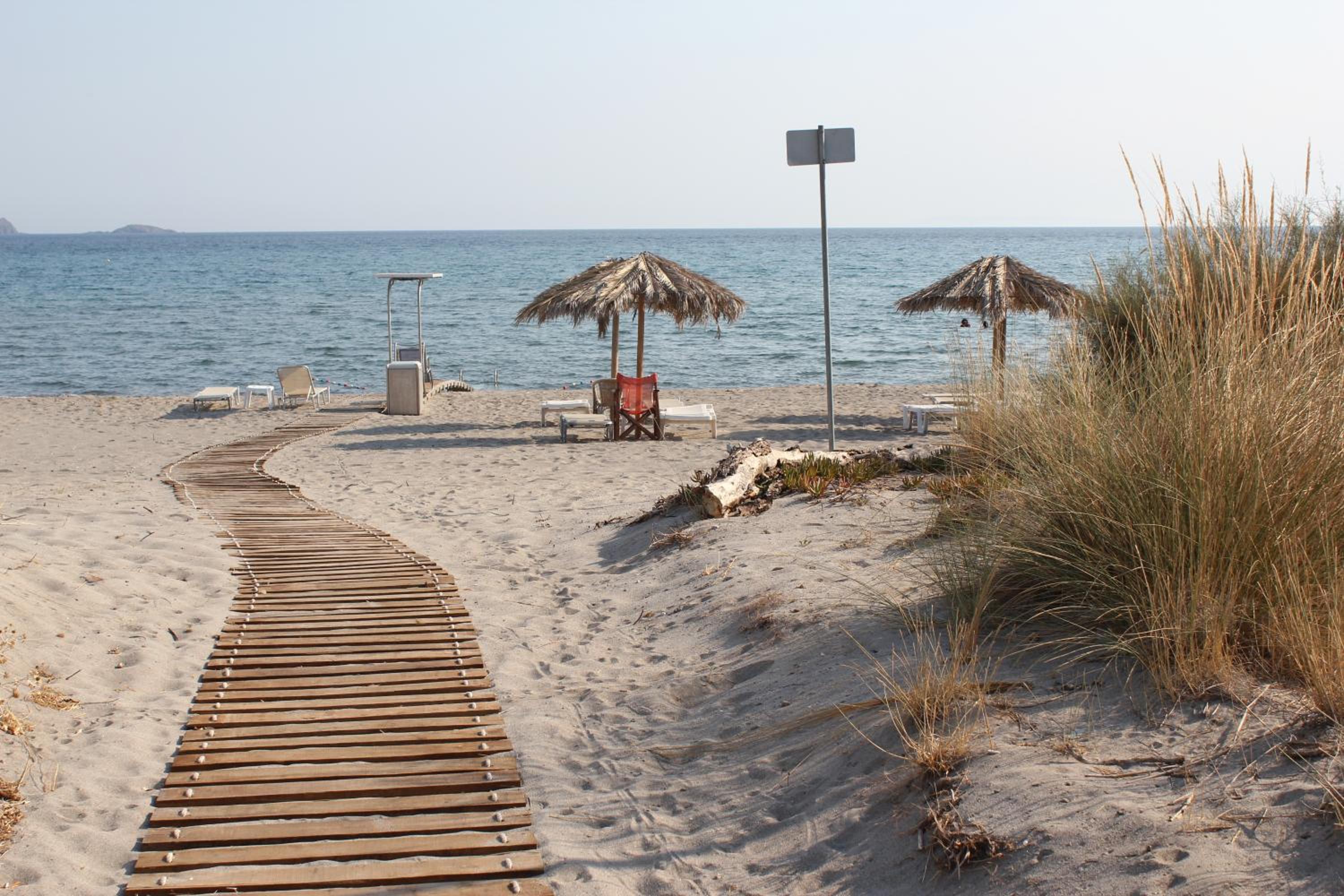 Villa - Beach Front - Photo 18