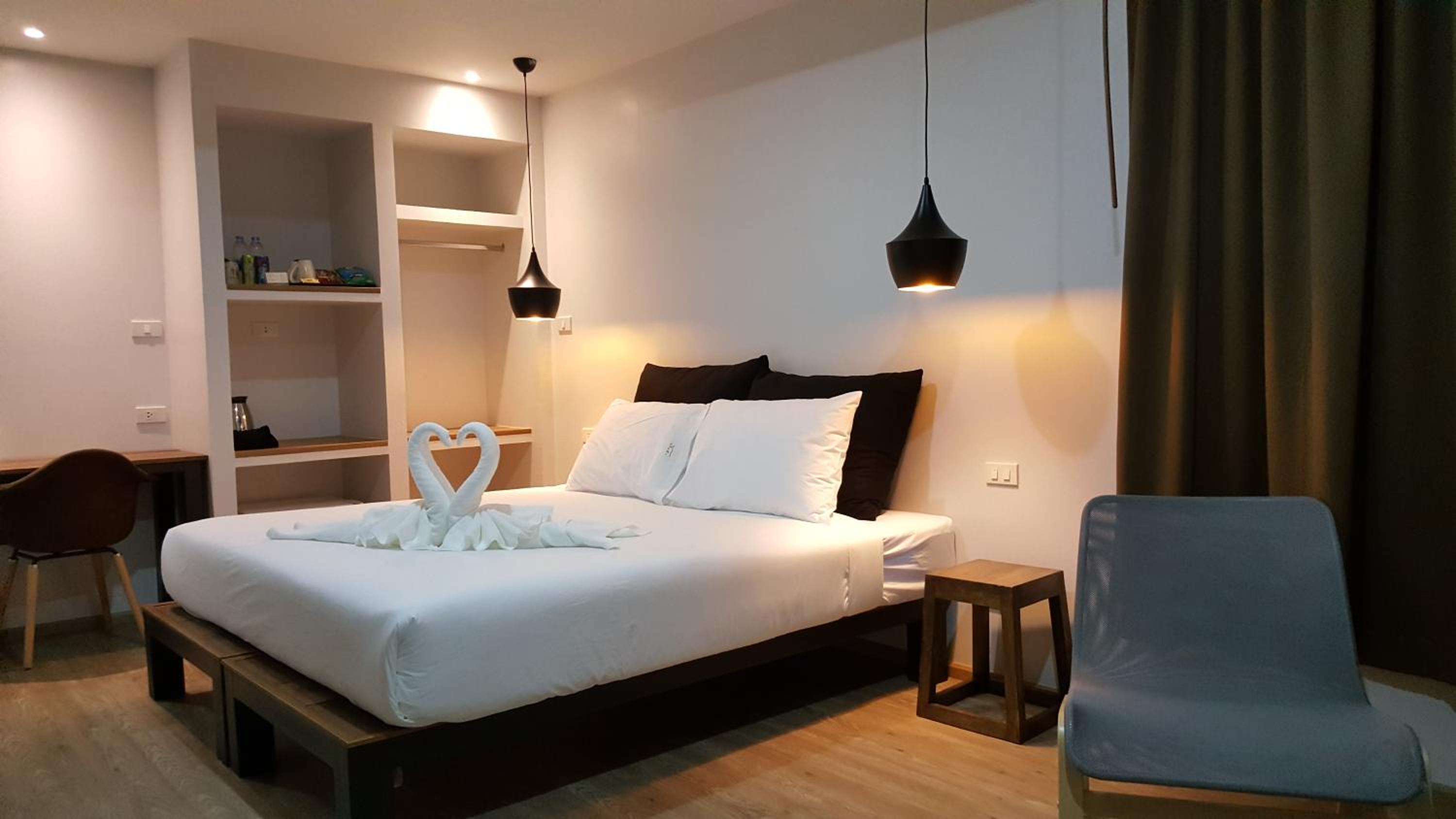 Standard King Room photo 1