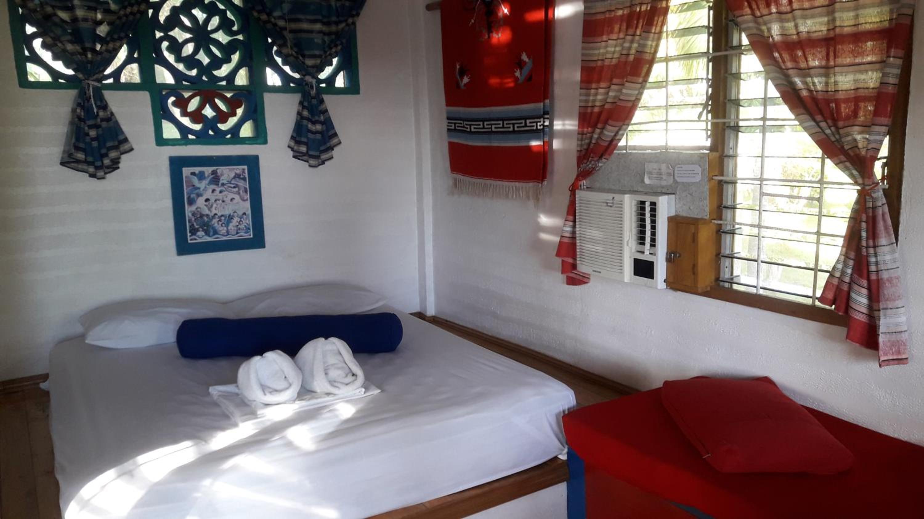 Cliffside Villa with Air Conditioning - Photo 3