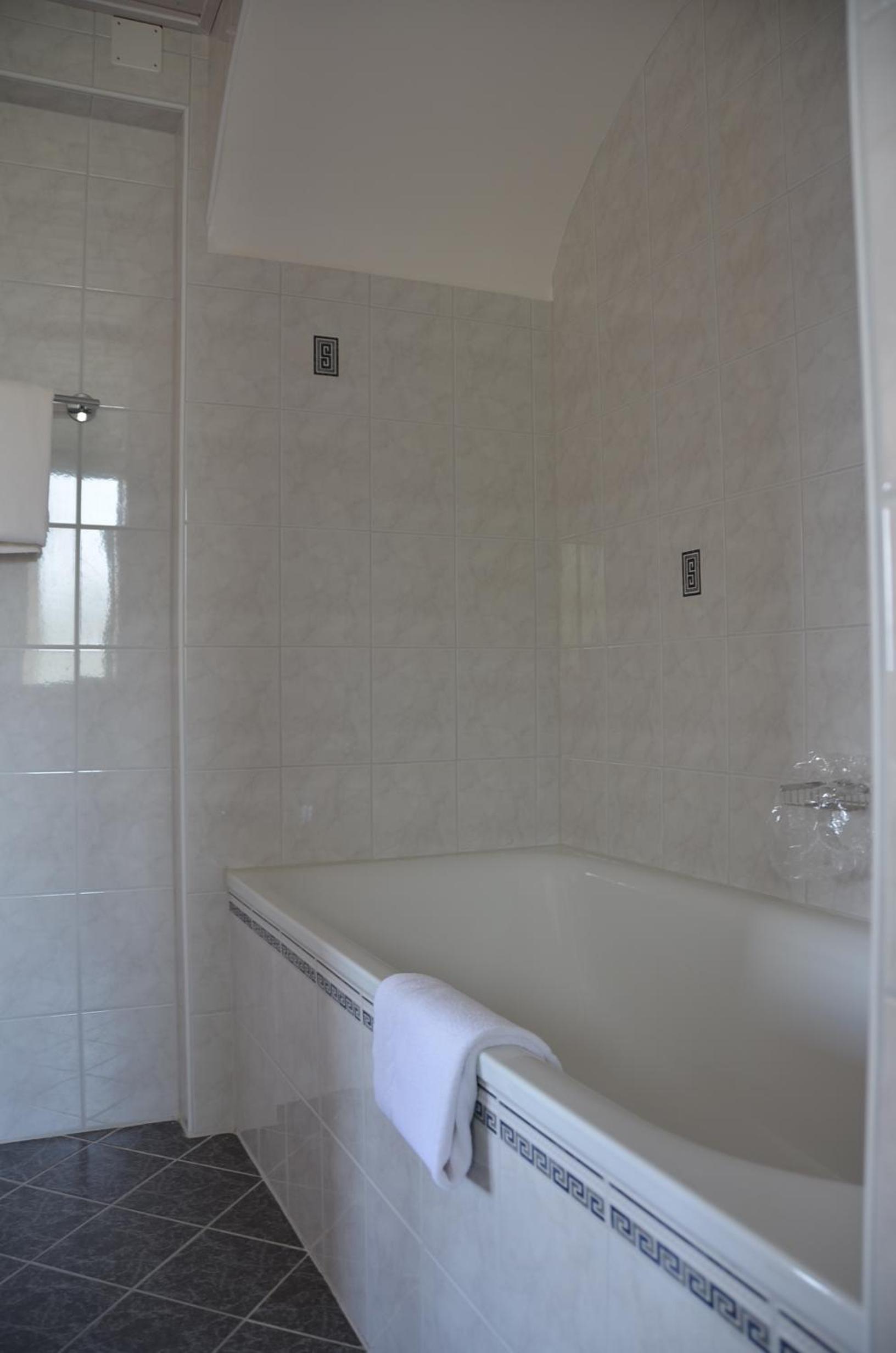 Superior Double Room with Balcony and Mountain View photo 2