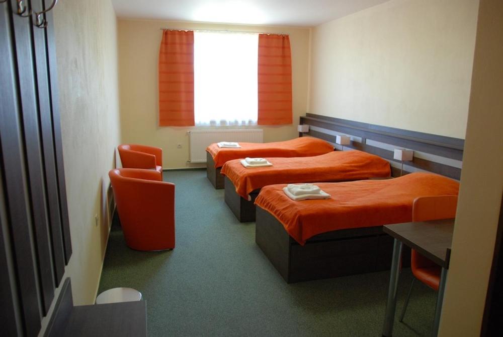 Triple Room - Photo 3