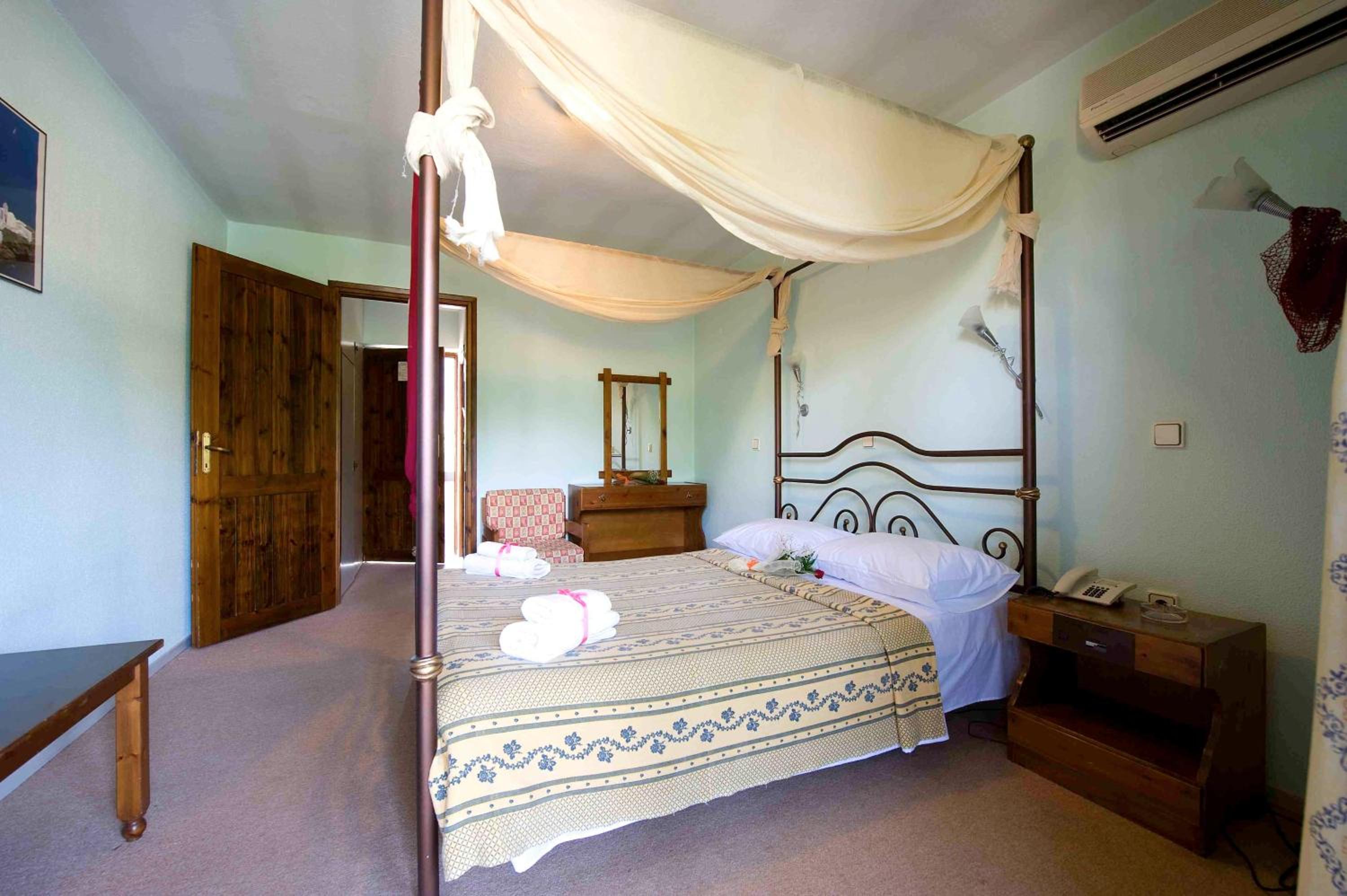 Twin Room - Photo 4