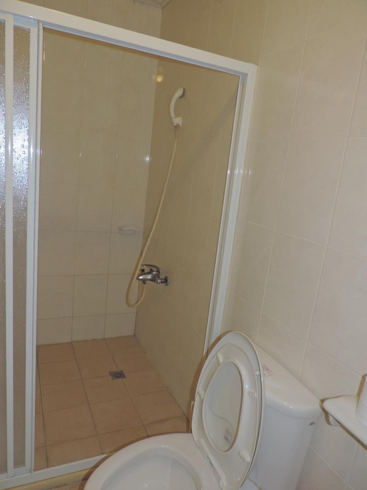 Family Room with Shower photo 3