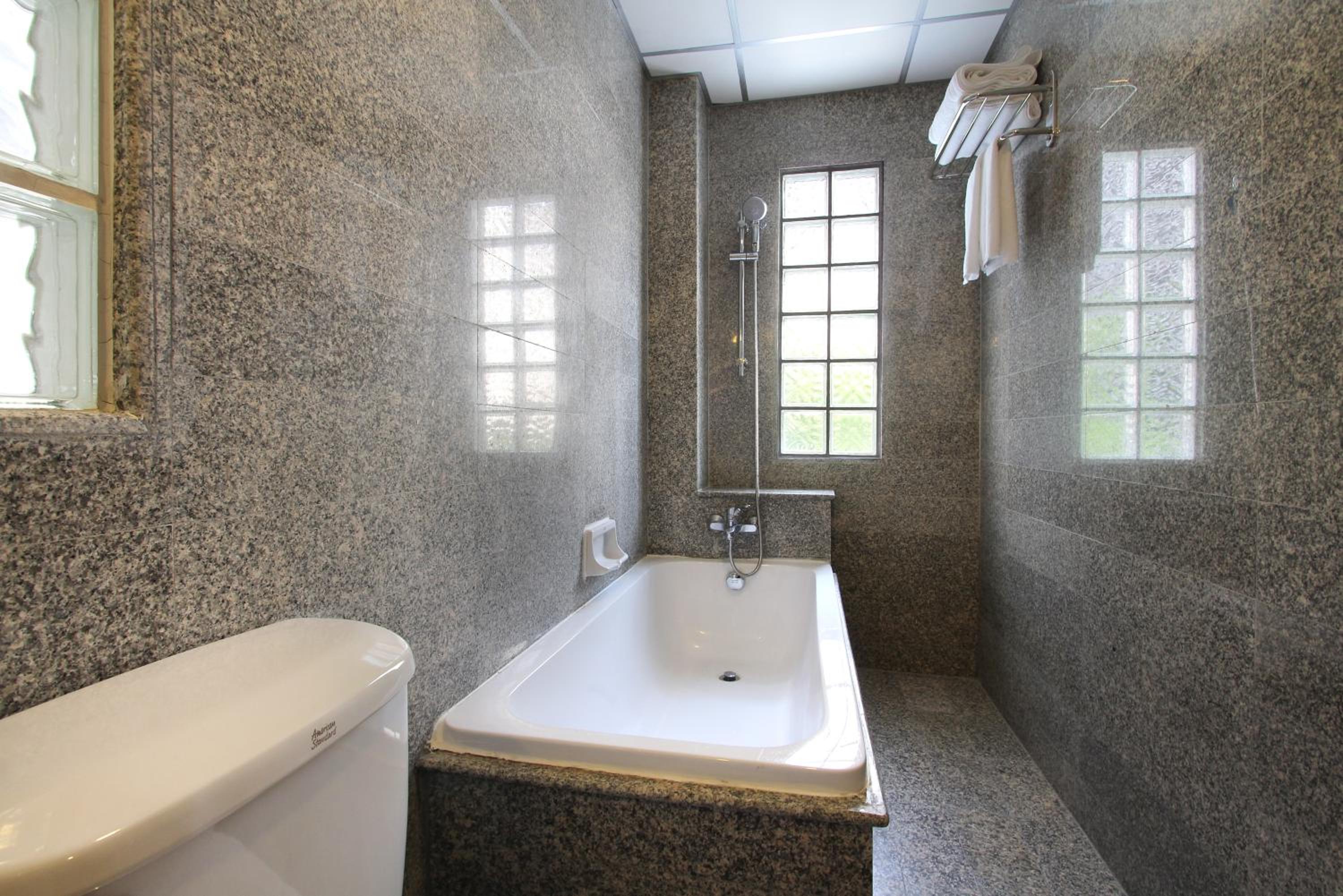 Deluxe Double or Twin Room photo 3