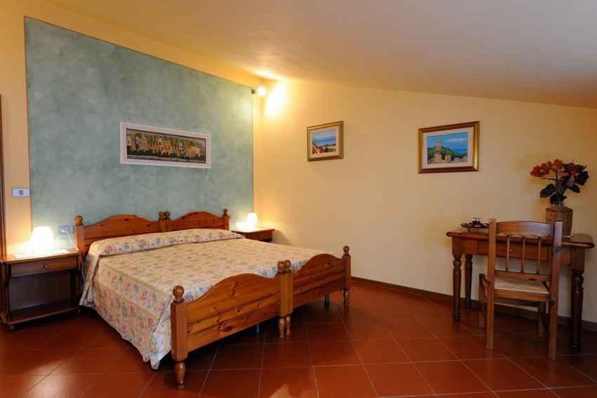 Apartment with Terrace photo 2