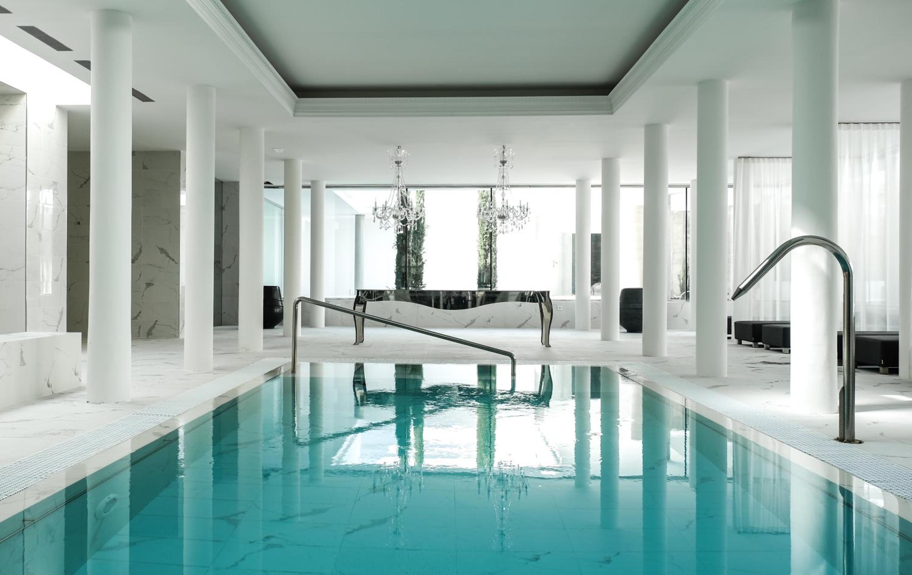 Double Room with Spa Access photo 2