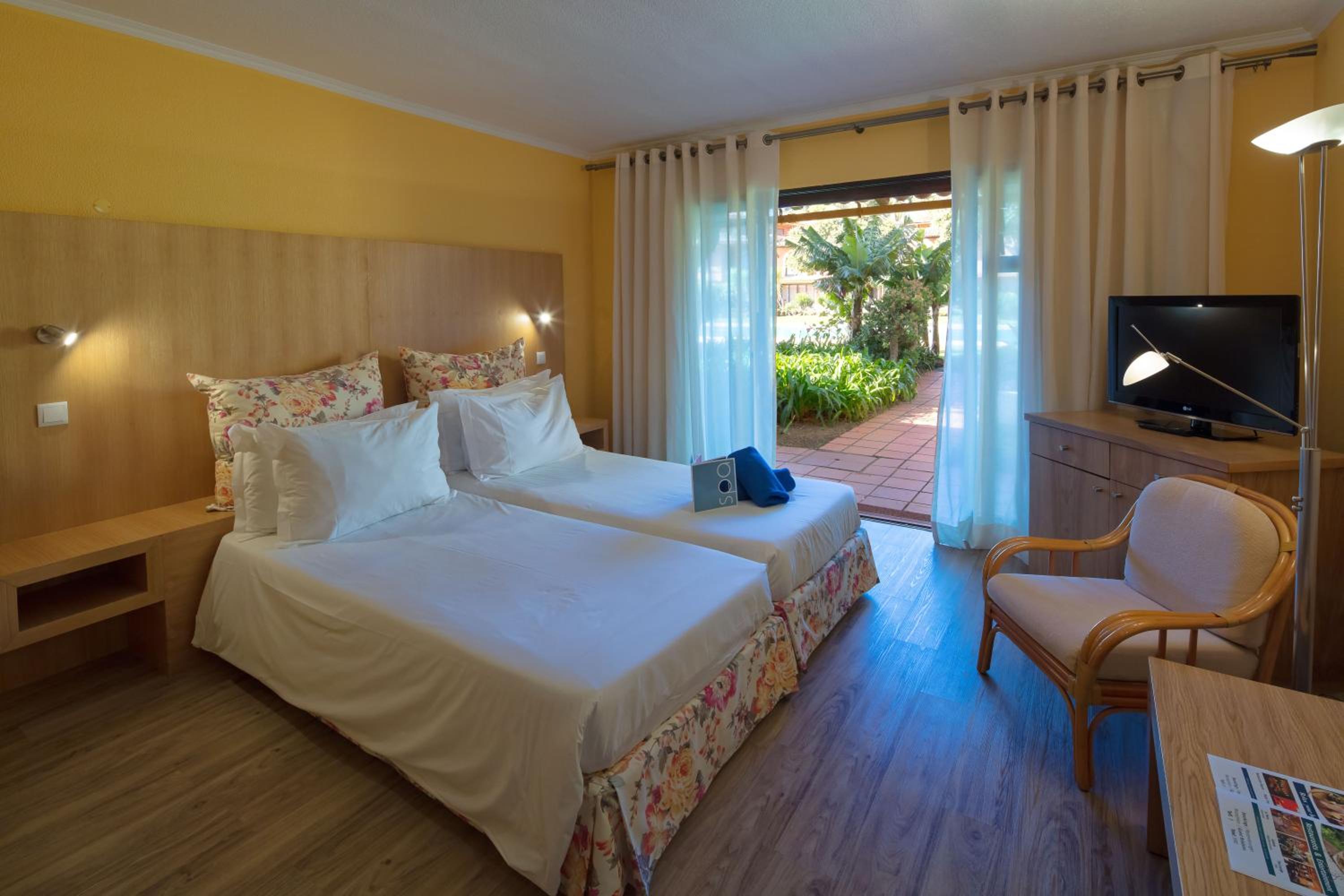 Double or Twin Room - Photo 1