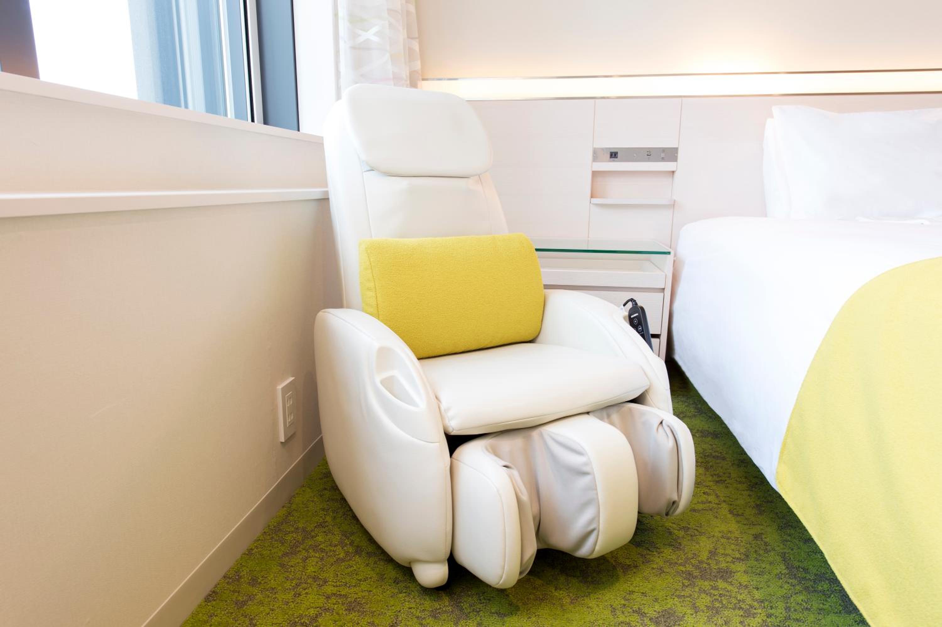 Twin Room - Non-Smoking photo 3