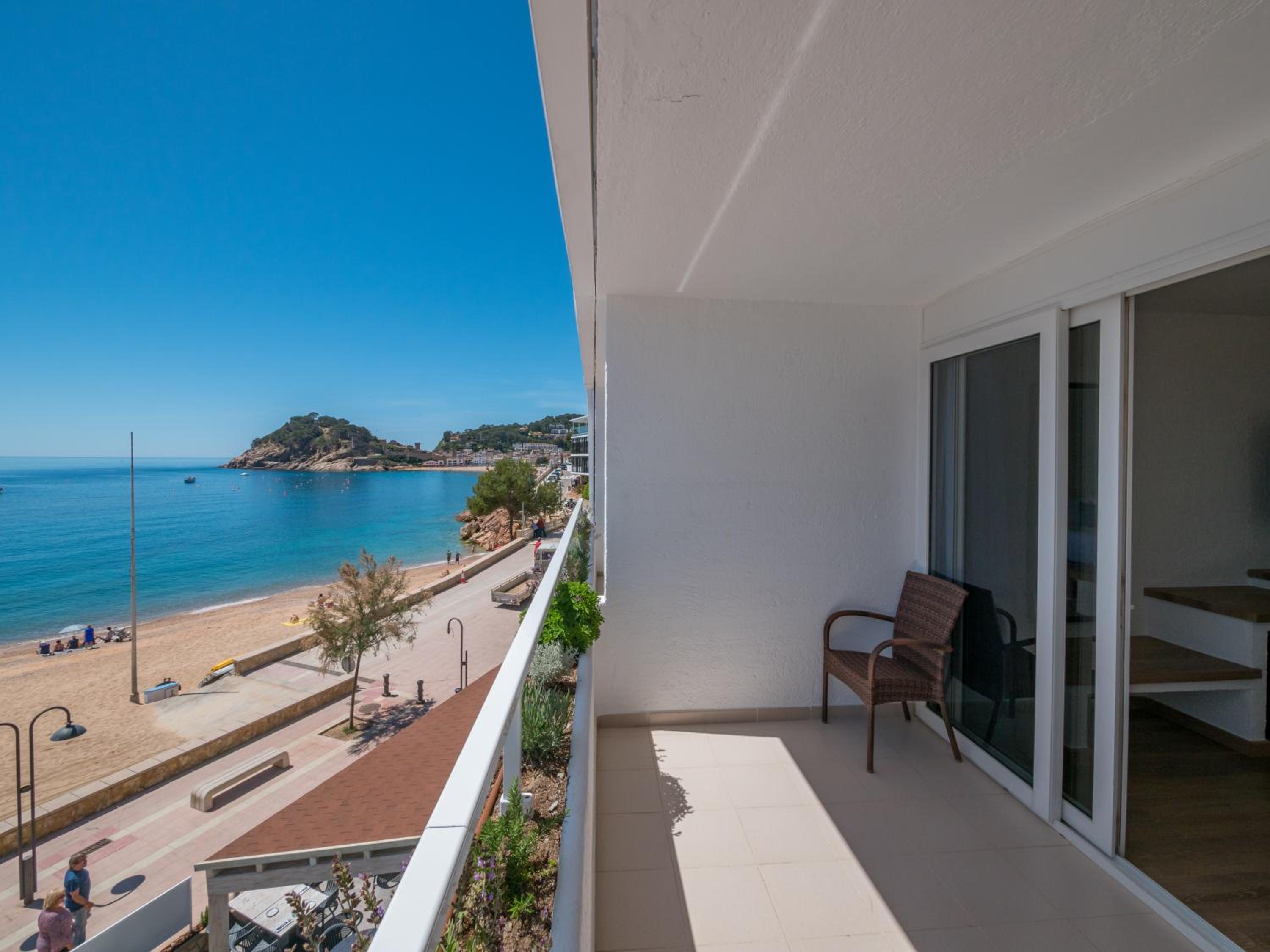Premium Triple Room with Sea View photo 2
