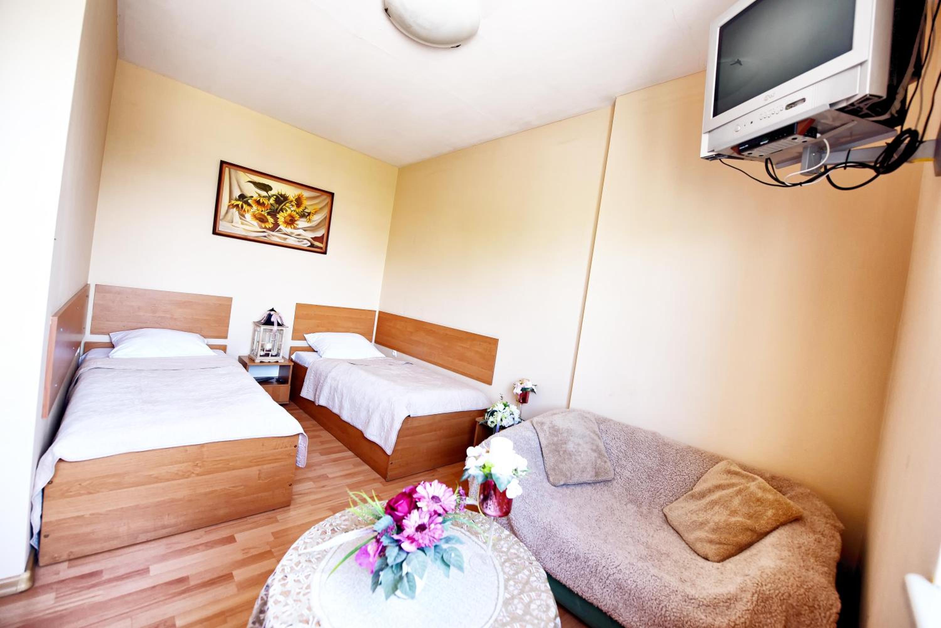 Standard Double Room photo 2