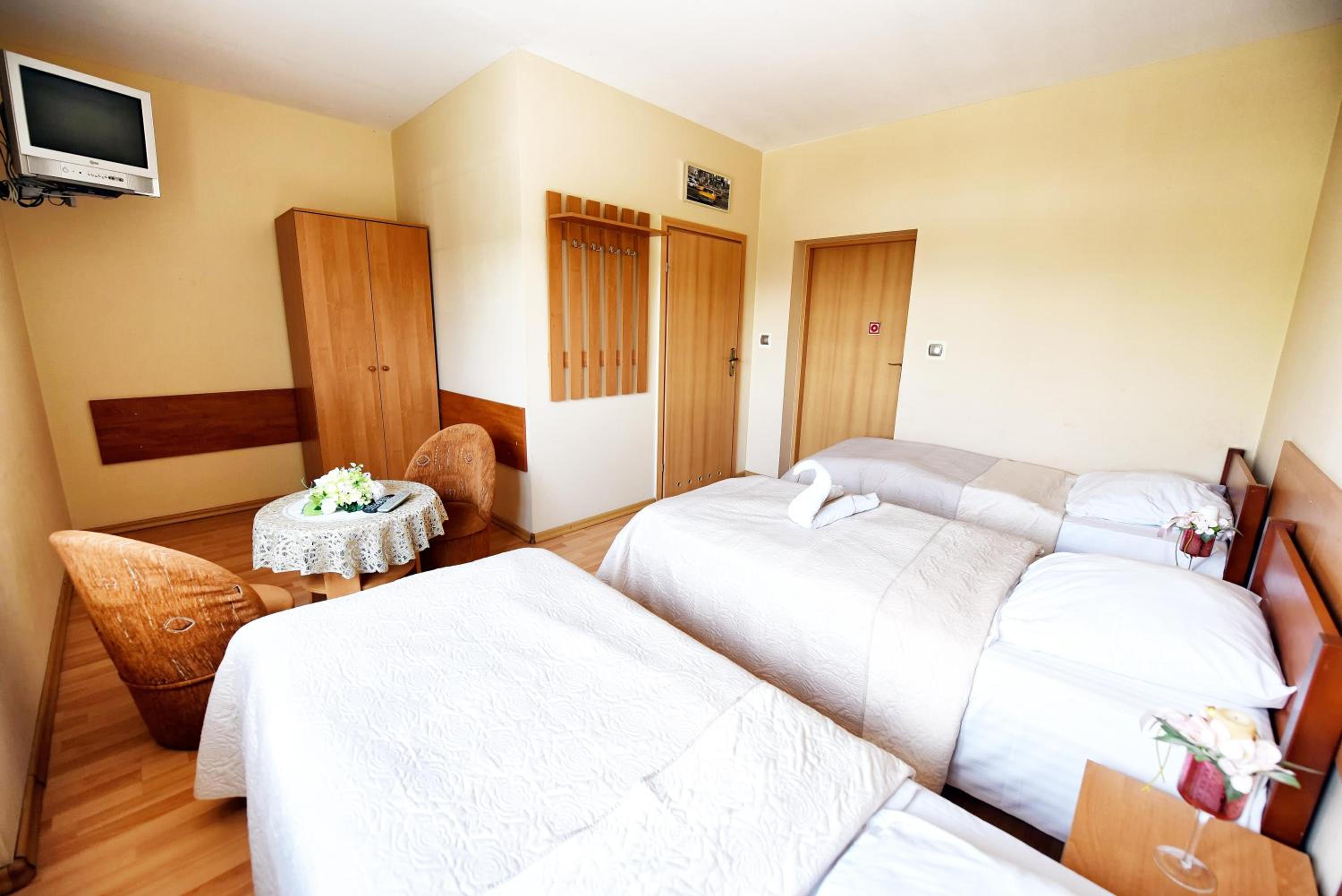 Standard Triple Room photo 3