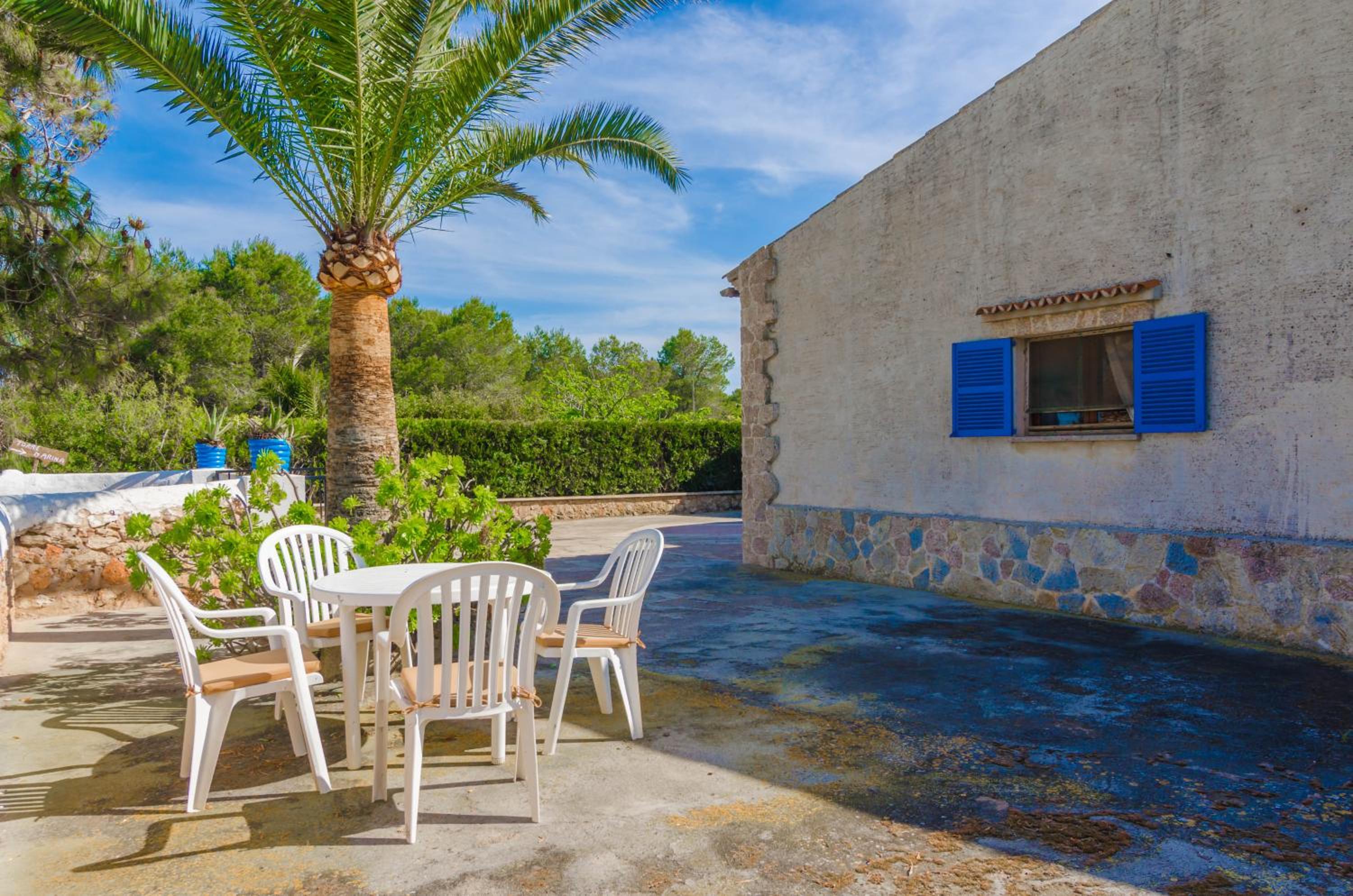 Villa photo 3