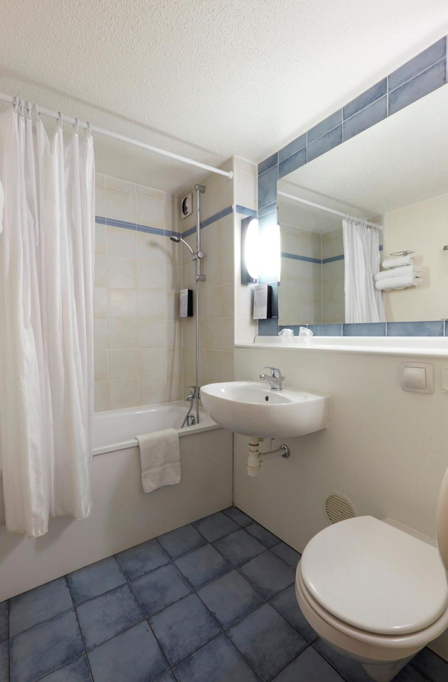 Double Room - Photo 4