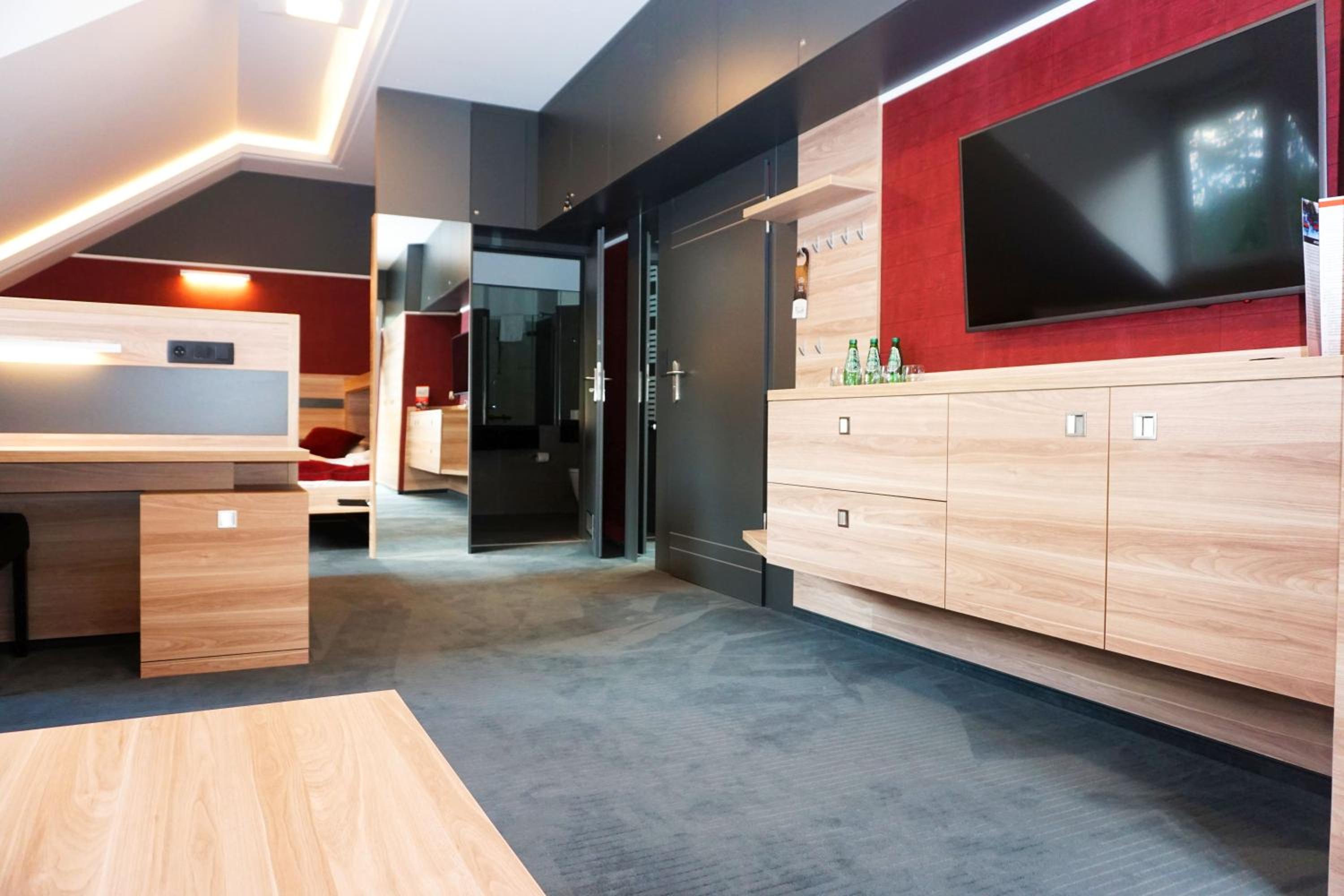 Superior Quadruple Room - Photo 18