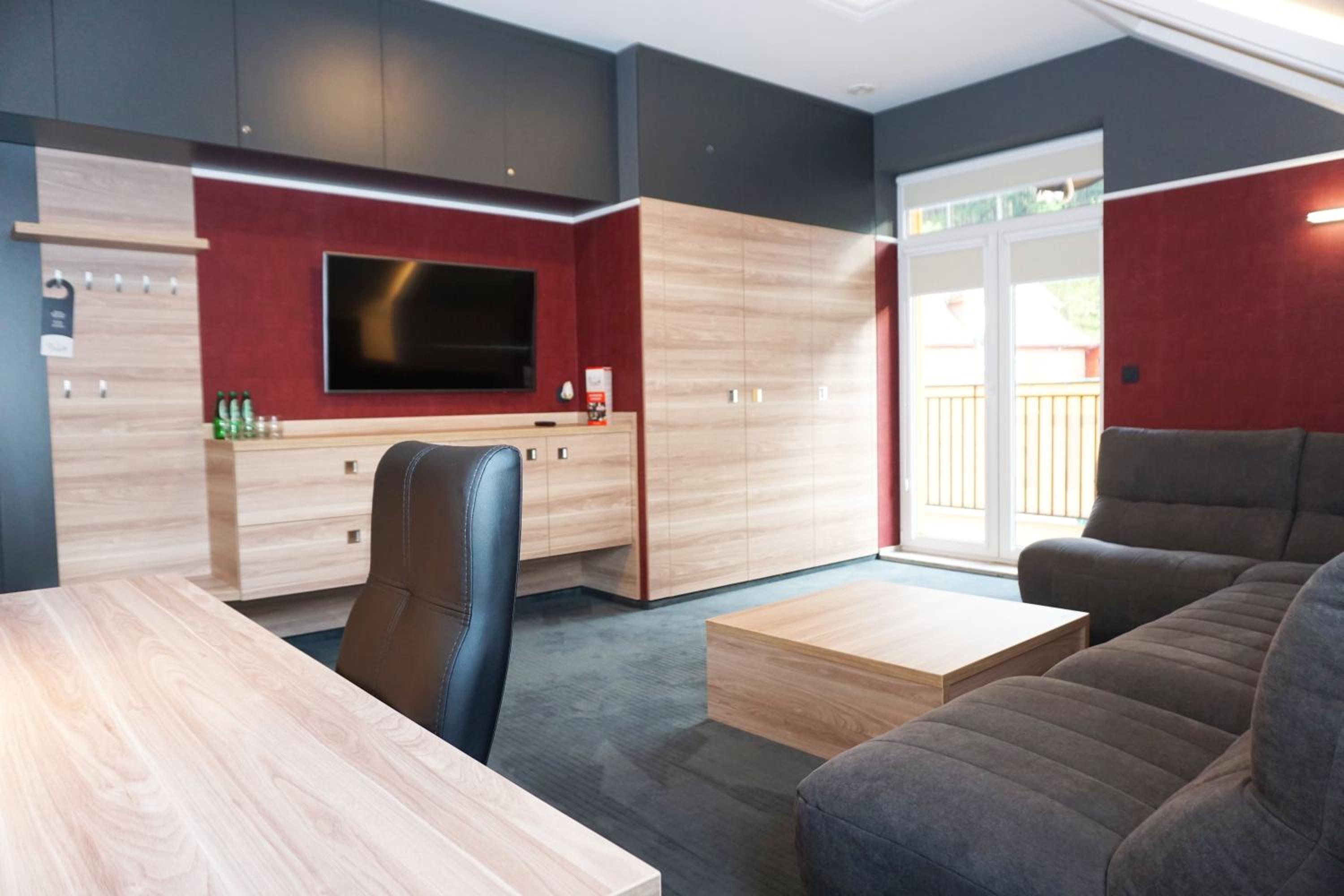 Superior Quadruple Room - Photo 19