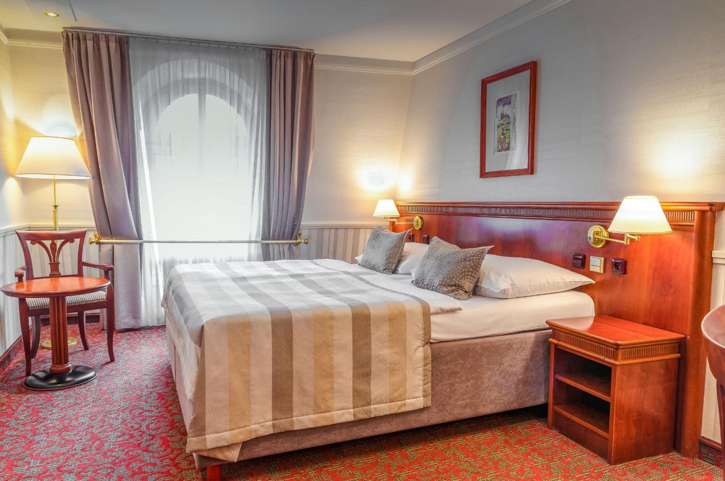 Double or Twin Room - Photo 13