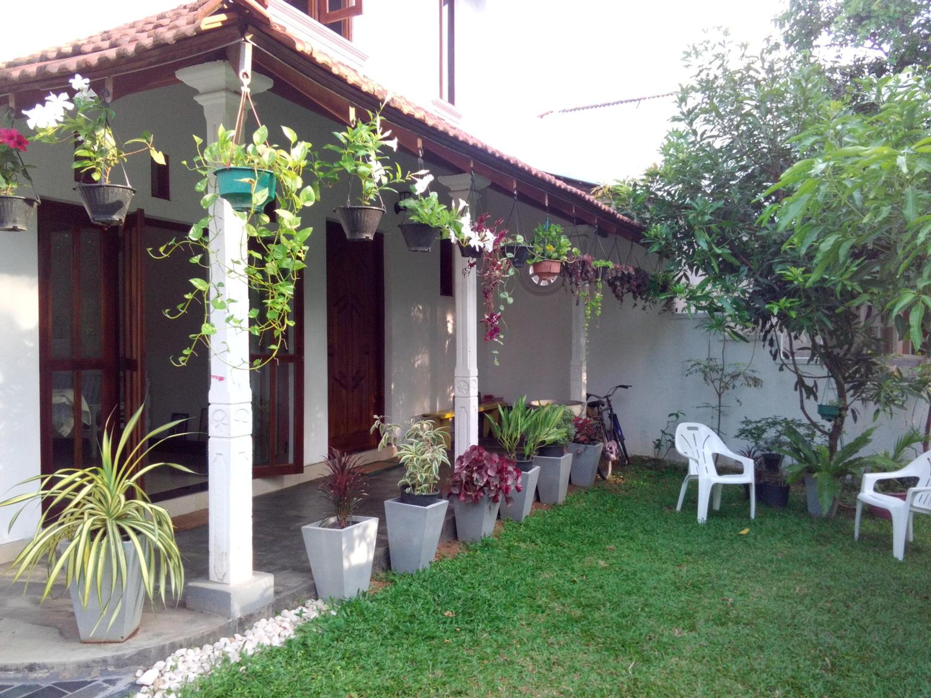 Deluxe Double Room (2 Adults + 1 Child)