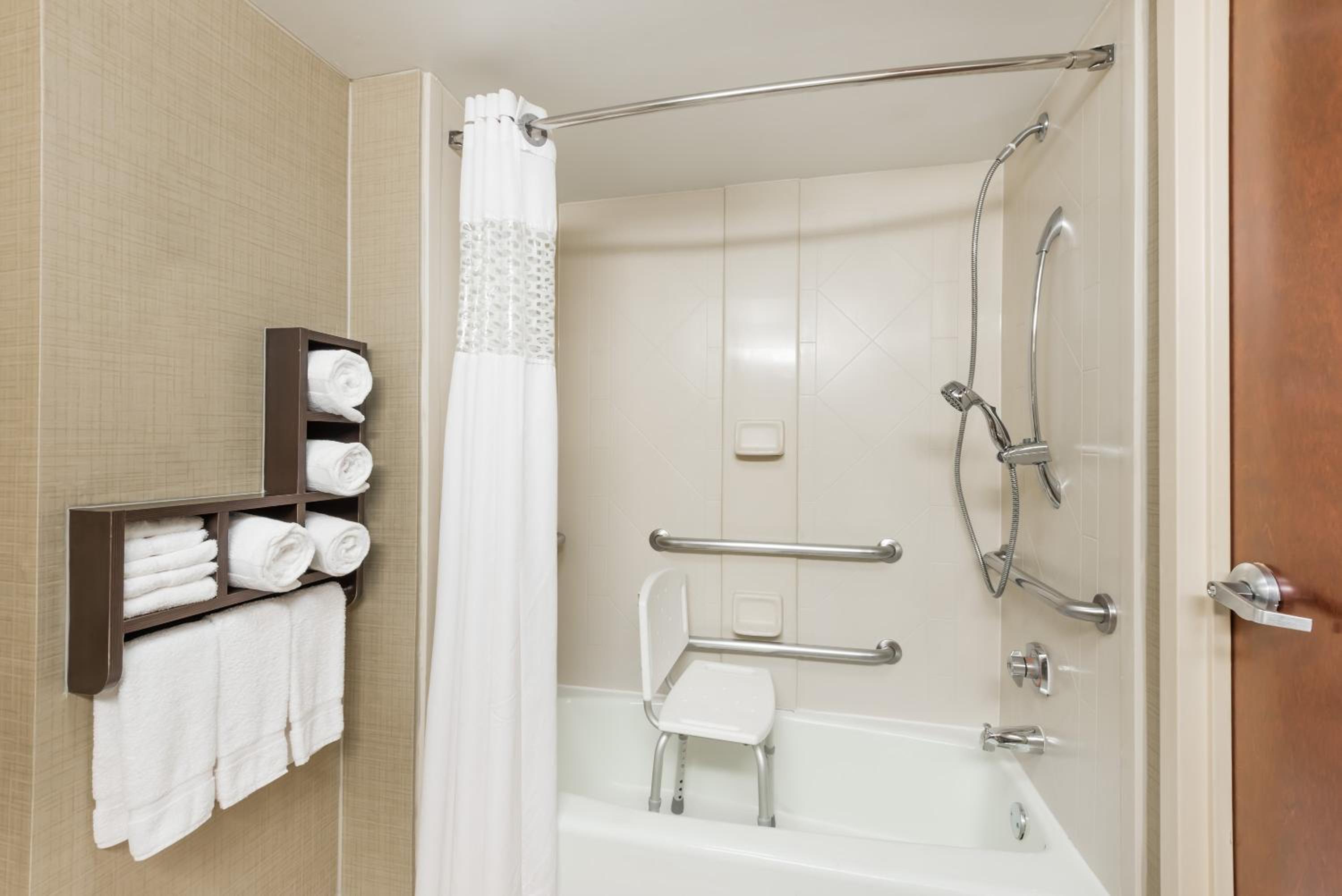 King Room - Disability Access/Non-Smoking - Photo 2