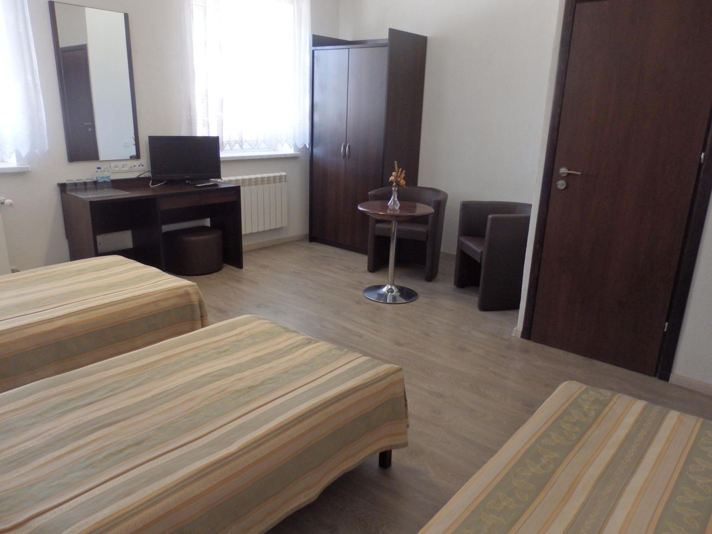 Triple Room - Photo 3