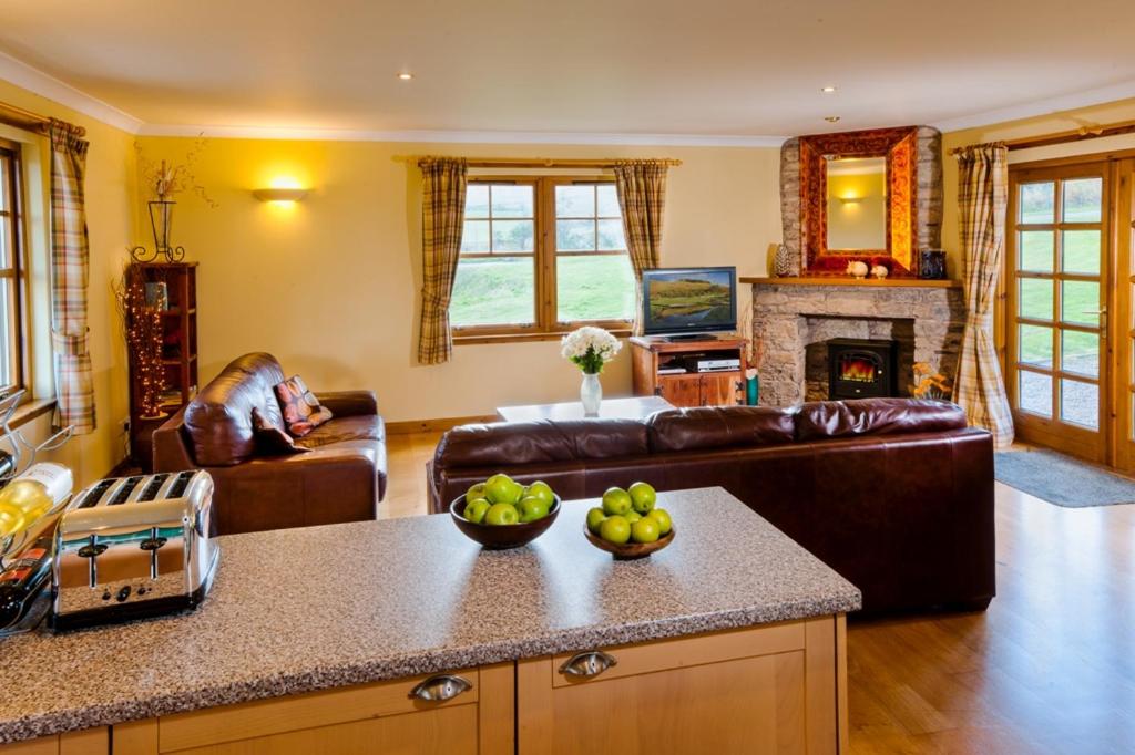 Two-Bedroom House photo 2