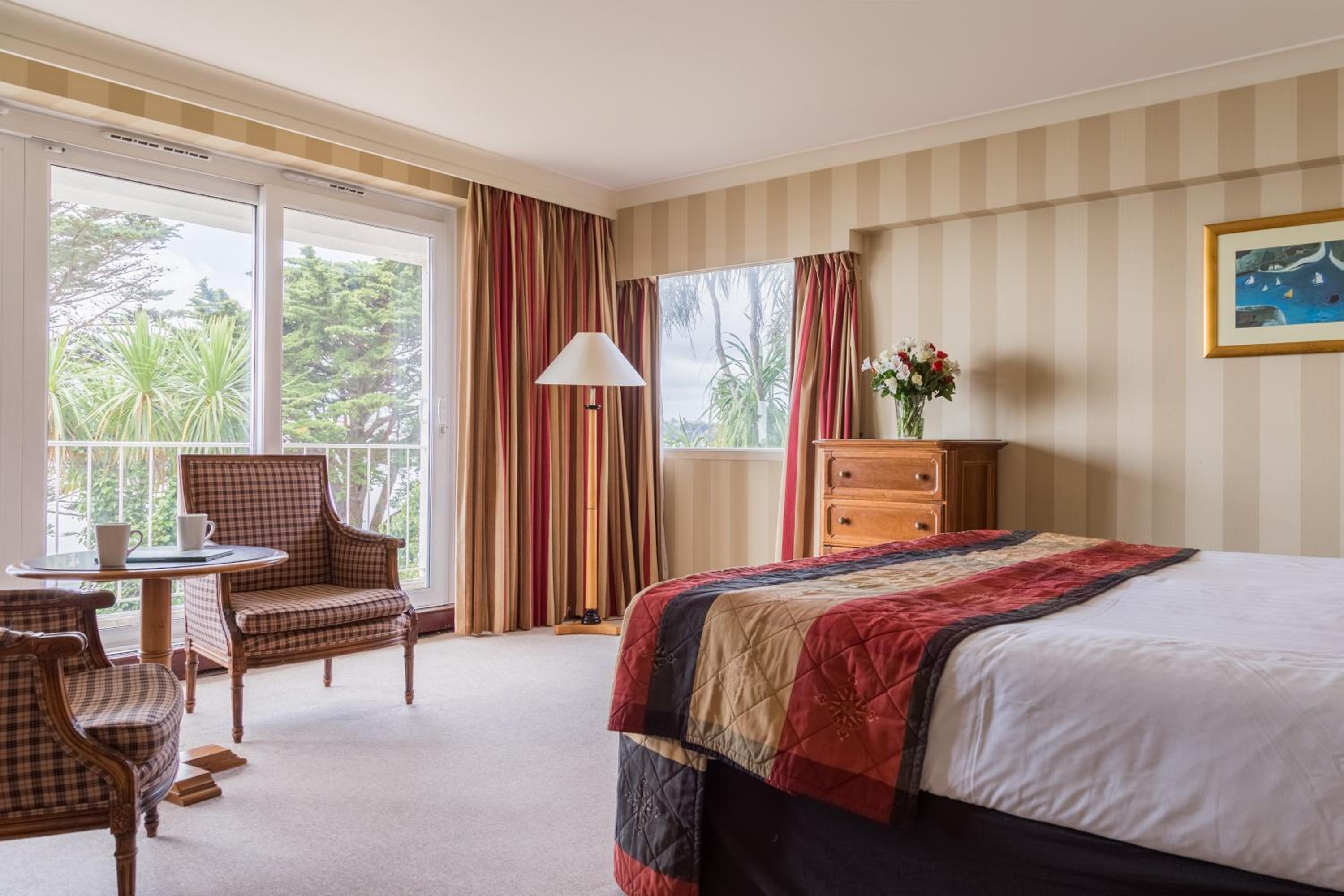 Deluxe Double Room with Sea View - Photo 6