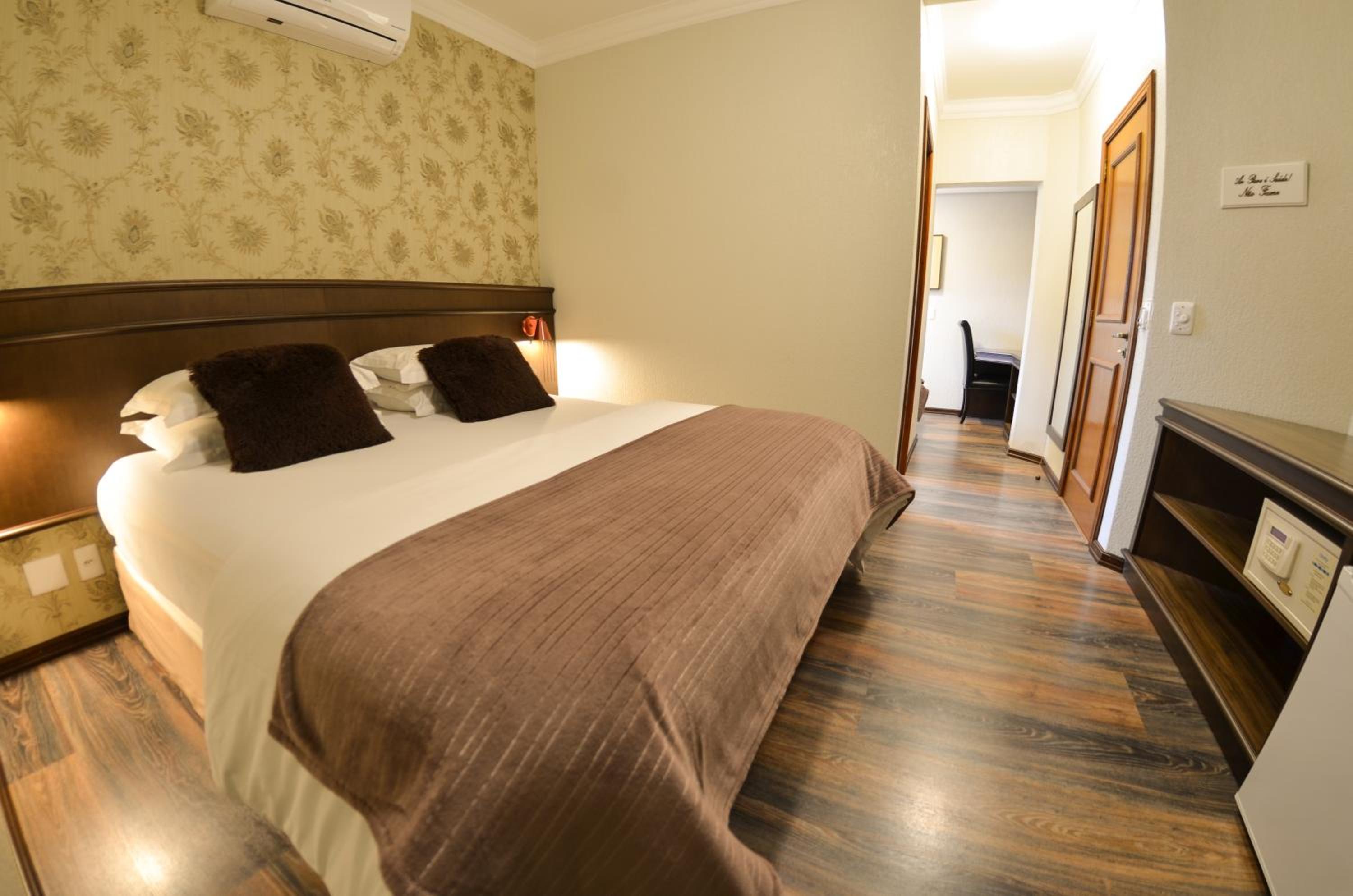 Luxury Triple Room